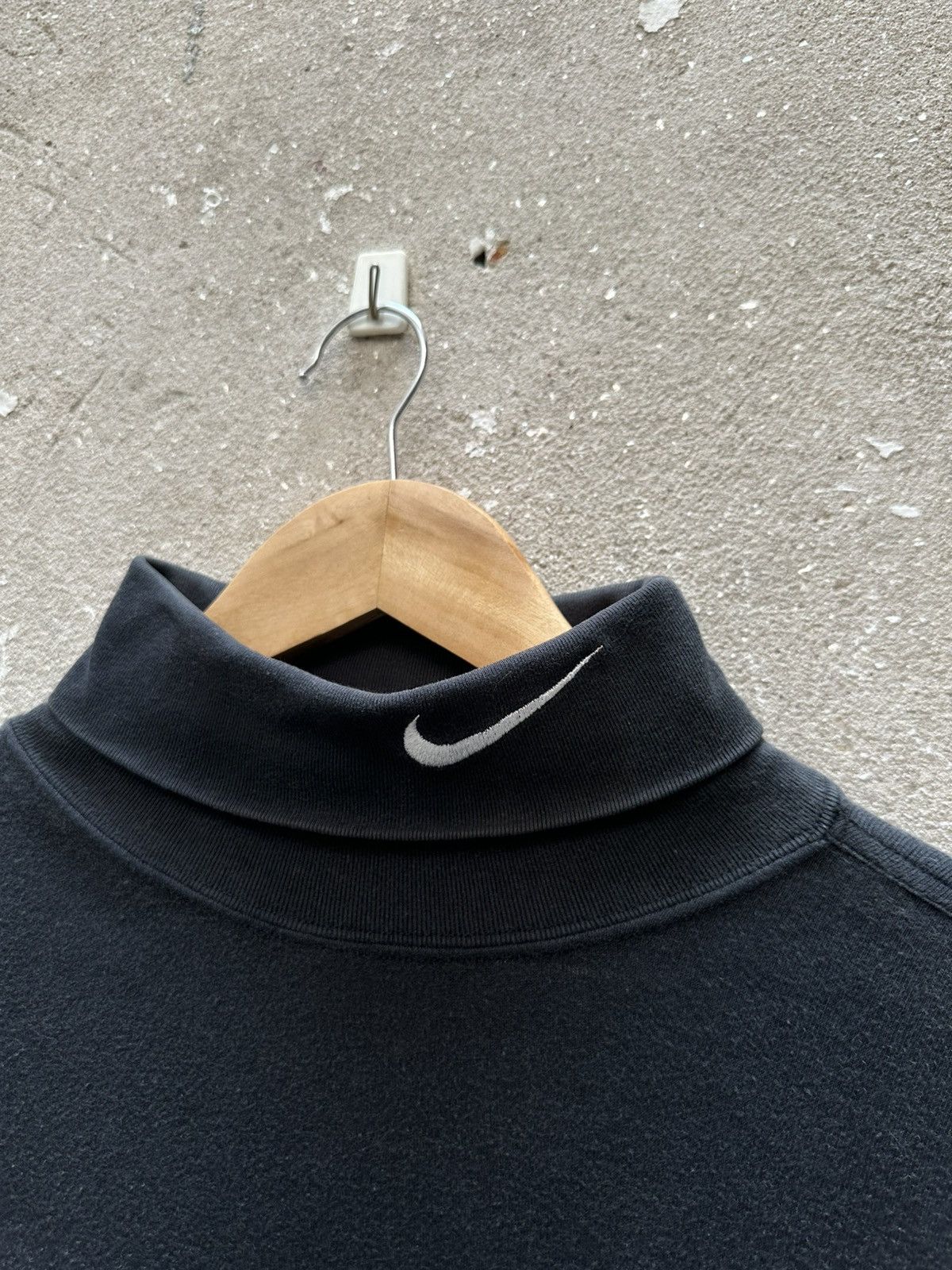Nike Vintage 90's Nike Swoosh Turtle Neck Crew LS Tshirt Size US M / EU 48-50 / 2 - 3 Thumbnail