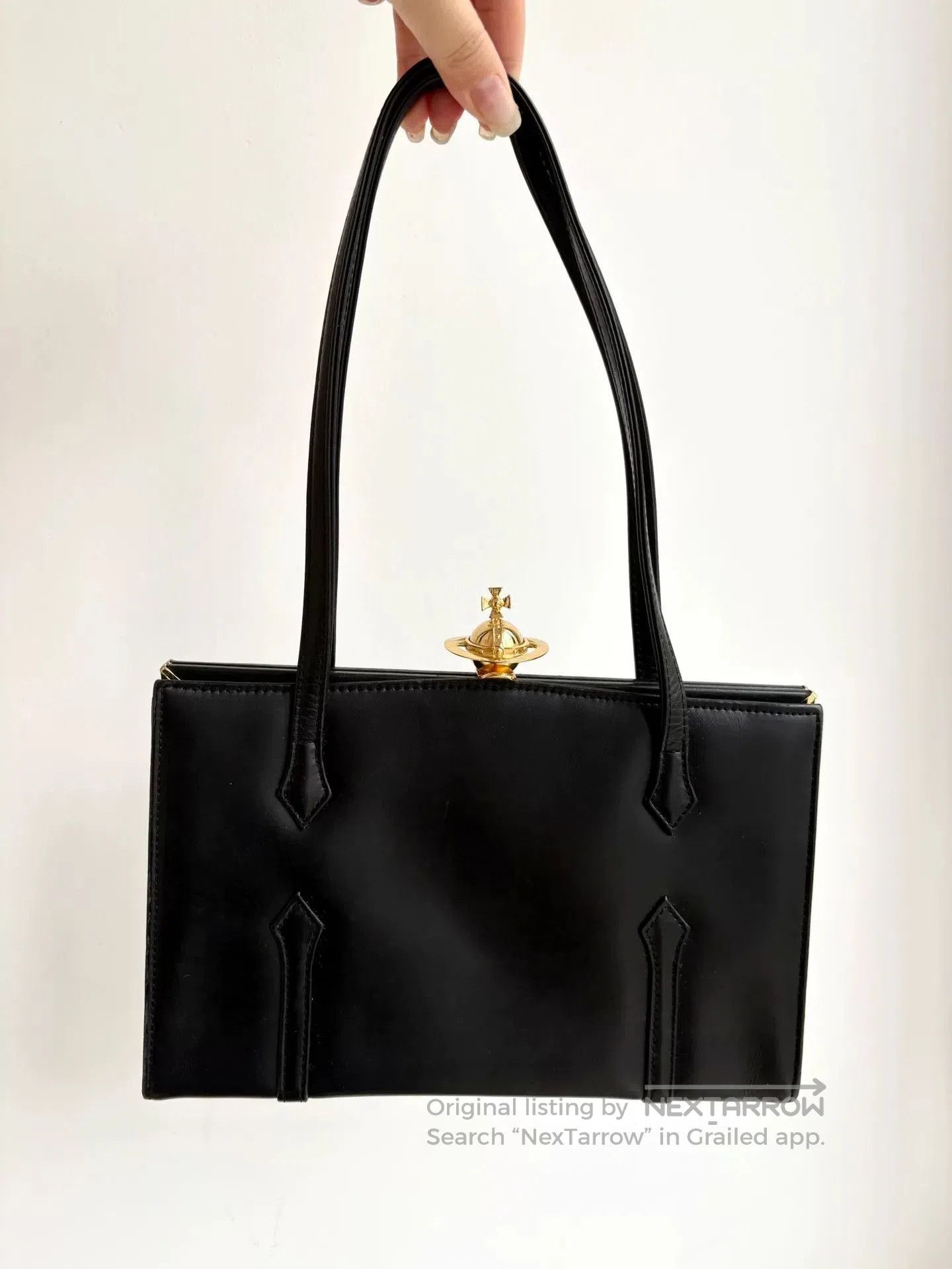 Vivienne Westwood Vivienne Westwood Black Saturn Shoulder Bag. Size ONE SIZE - 1 Thumbnail