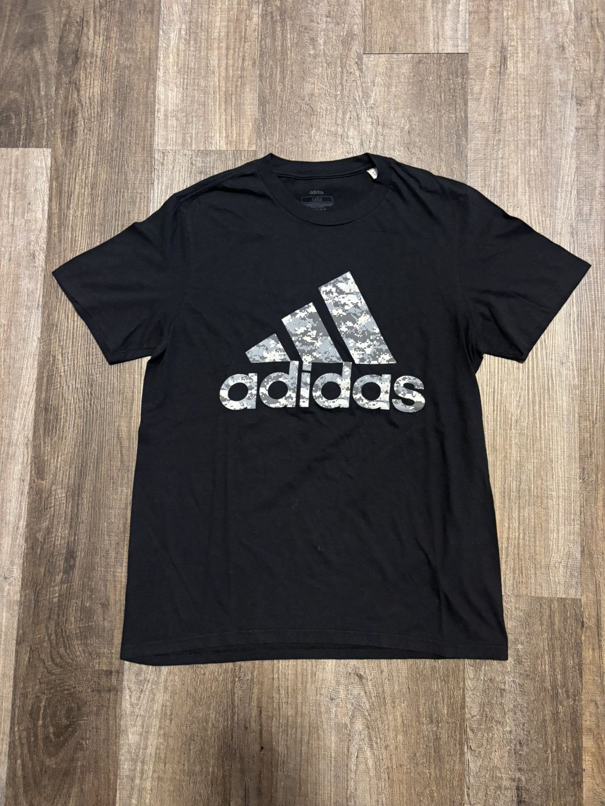 Adidas Adidas Center Logo Athletic Tee Shirt Size US M / EU 48-50 / 2 - 1 Thumbnail
