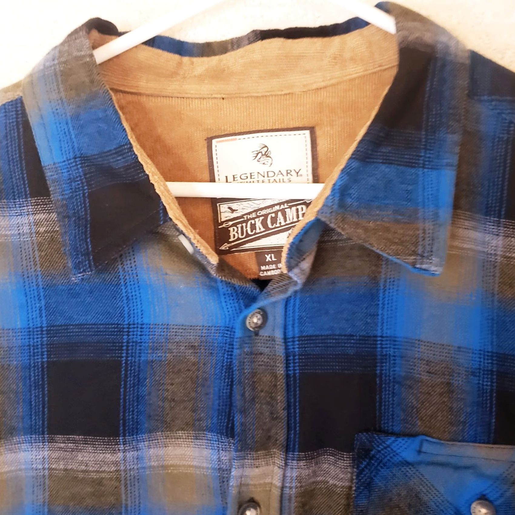 Vintage VINTAGE Legendary Whitetails Buck Camp Flannel Shirt XL Plaid Blue Cotton Long Sleeve Button-Up Pockets Mens Size US XL / EU 56 / 4 - 5 Thumbnail
