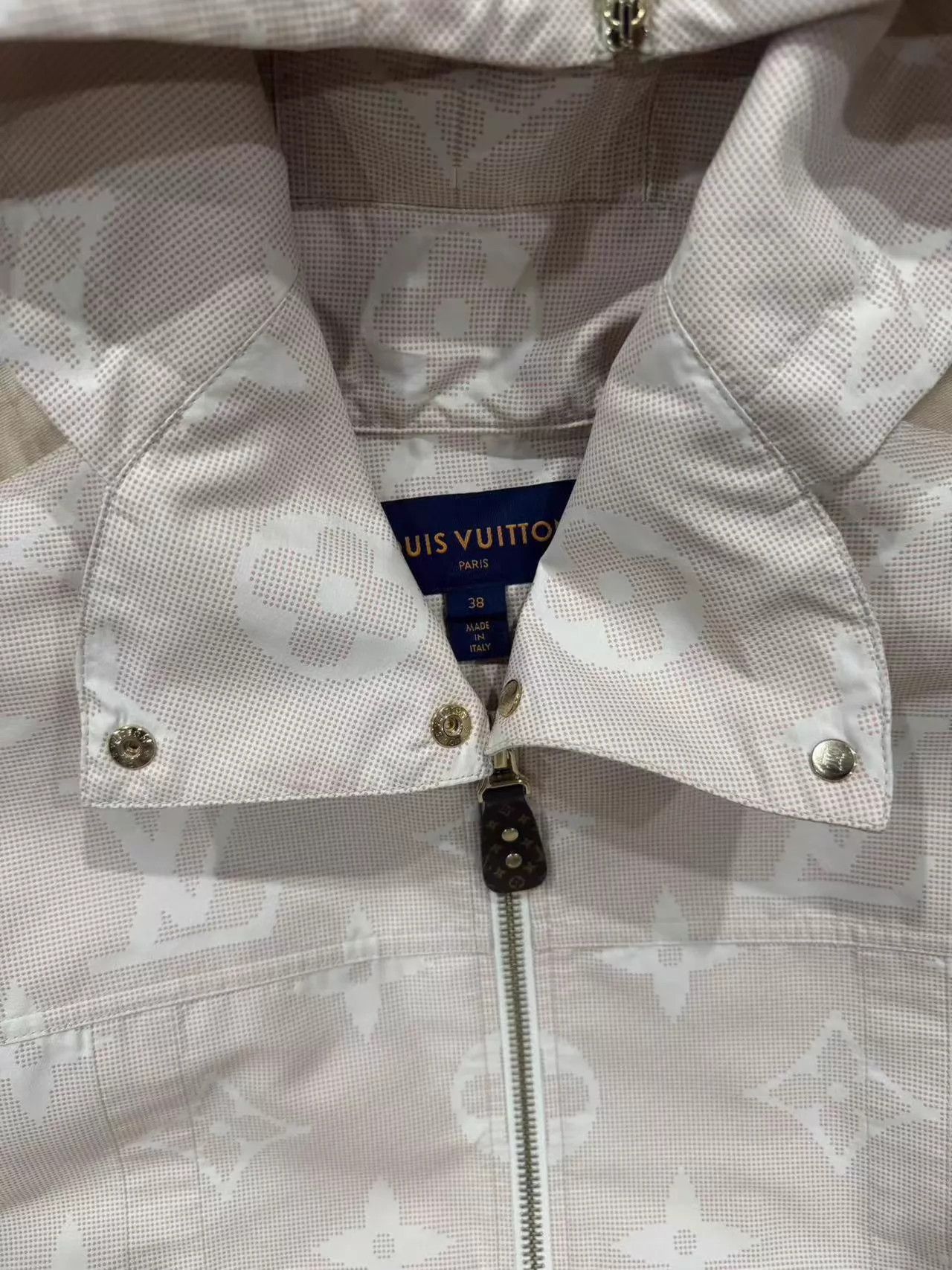 Louis Vuitton LV Latest Pink Shell Jacket 38 Worn Once Hood Zips Size S / US 4 / IT 40 - 2 Thumbnail