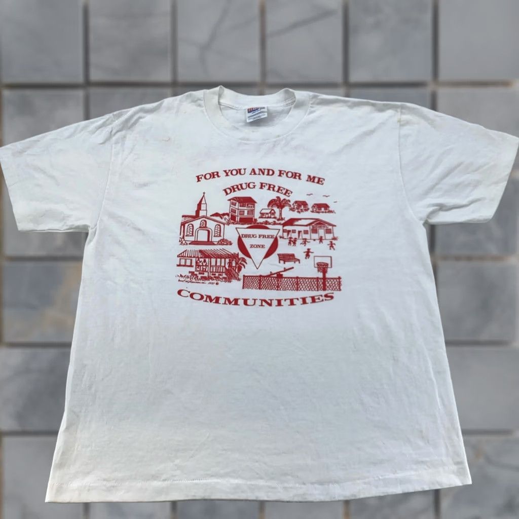 Hanes VINTAGE Hanes Shirt Mens Large White 90s Retro Graphic Print Crew Neck Cotton Polyester Blend Free of N/A Size US L / EU 52-54 / 3 - 1 Thumbnail