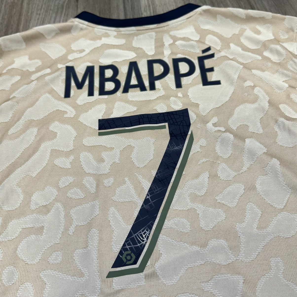 Nike PSG 23/24 player issue fourth shirt #7 Mbappe (bnwt) Size US XL / EU 56 / 4 - 5 Thumbnail