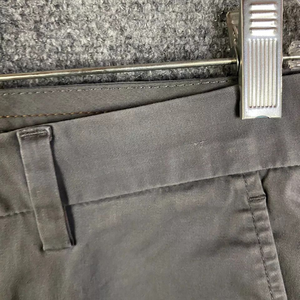 Tommy Bahama Tommy Bahama Pants Men's 32x34 Chino Cotton Blend Adults Size US 32 / EU 48 - 3 Thumbnail