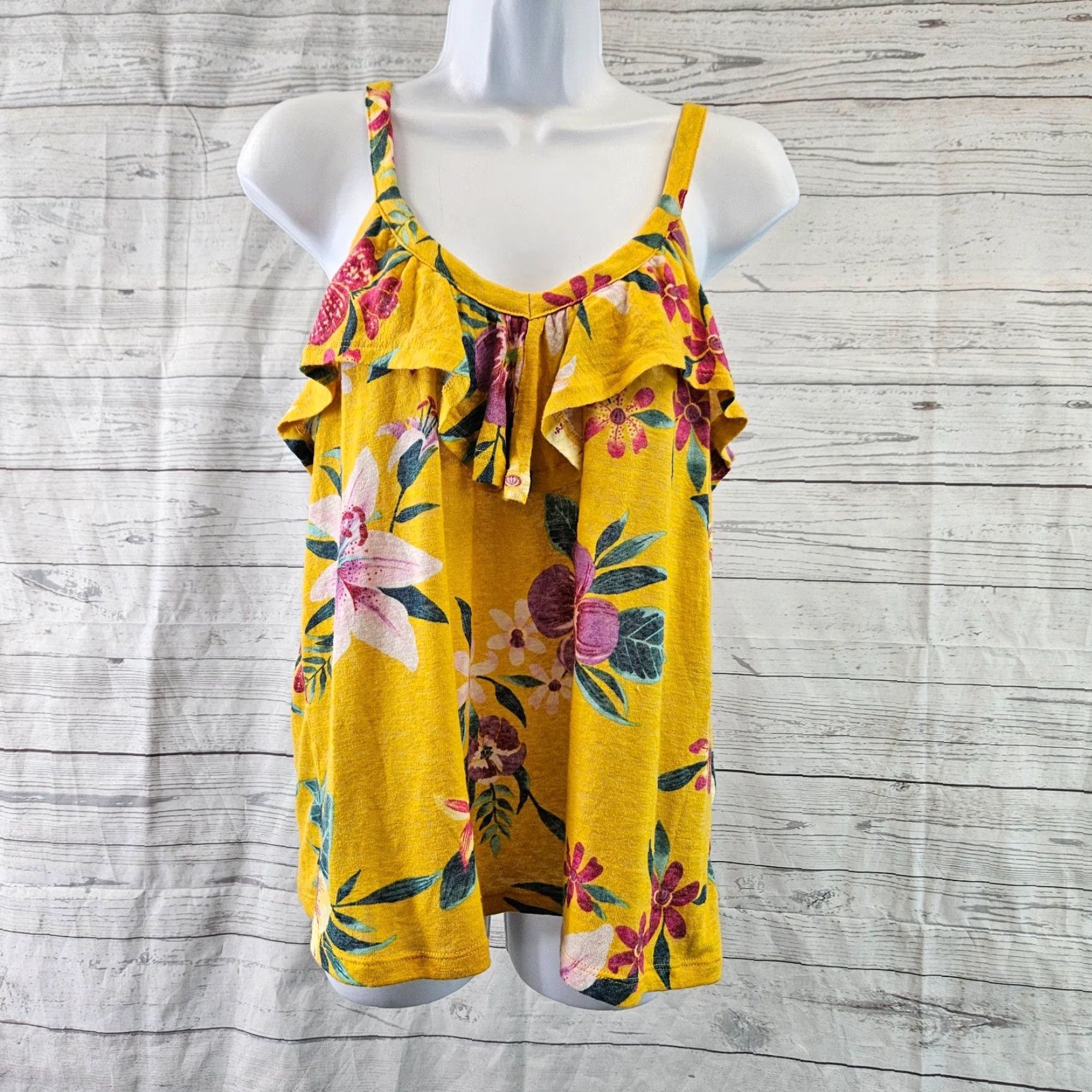 Old Navy VINTAGE Old Navy Womens Tank Top Sz Medium Yellow Pink Floral Ruffle Linen Blend Women Tank Top M Yellow Floral Ruffle Linen Blend Size M / US 6-8 / IT 42-44 - 2 Thumbnail