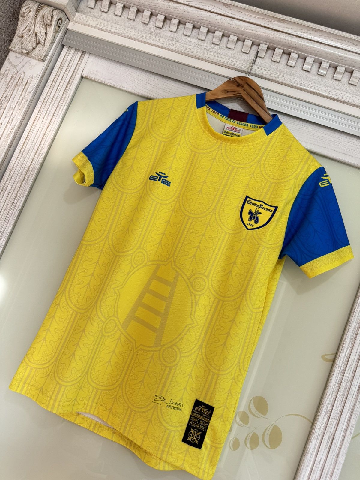 Other Chievo Verona 2021-2022 Home Soccer Jersey Football Kit Size US S / EU 44-46 / 1 - 3 Thumbnail