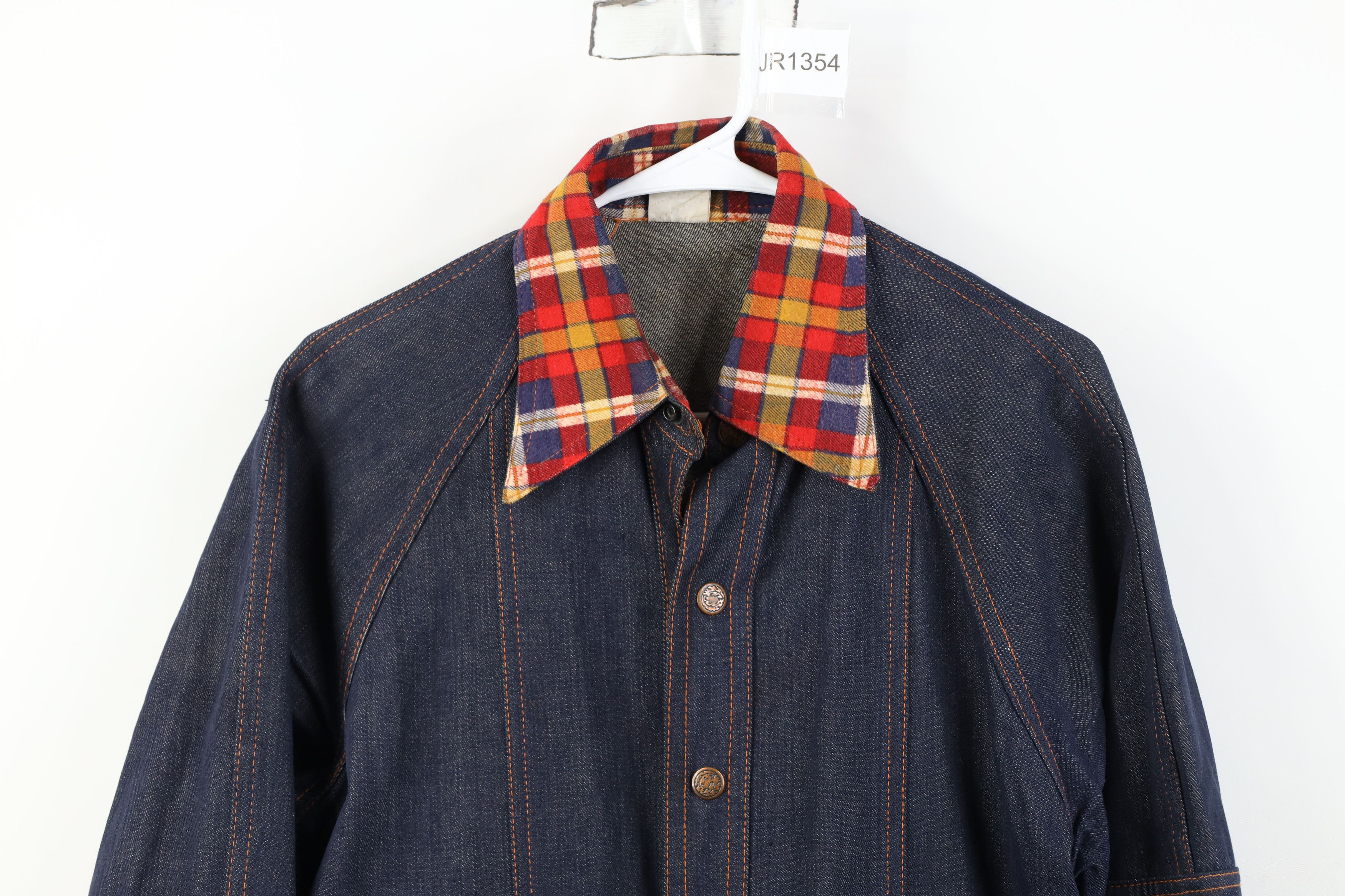 Vintage Vintage 70s Streetwear Plaid Trim Denim Chore Jacket Indigo Size US M / EU 48-50 / 2 - 2 Thumbnail