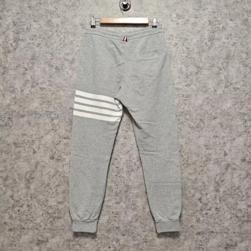 Thom Browne Thom Browne Men's Gray Cotton Sweatpants . Size US 26 / EU 42 - 2 Thumbnail