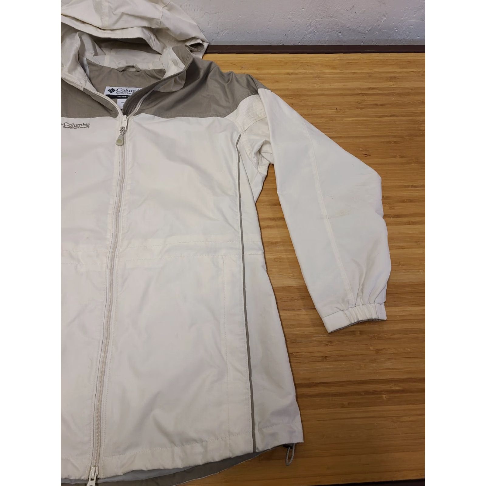 Vintage Columbia Jacket Womens Large Tan Full Zip Hooded Pockets All Seasons Outdoor Nylon Size L / US 10 / IT 46 - 2 Thumbnail