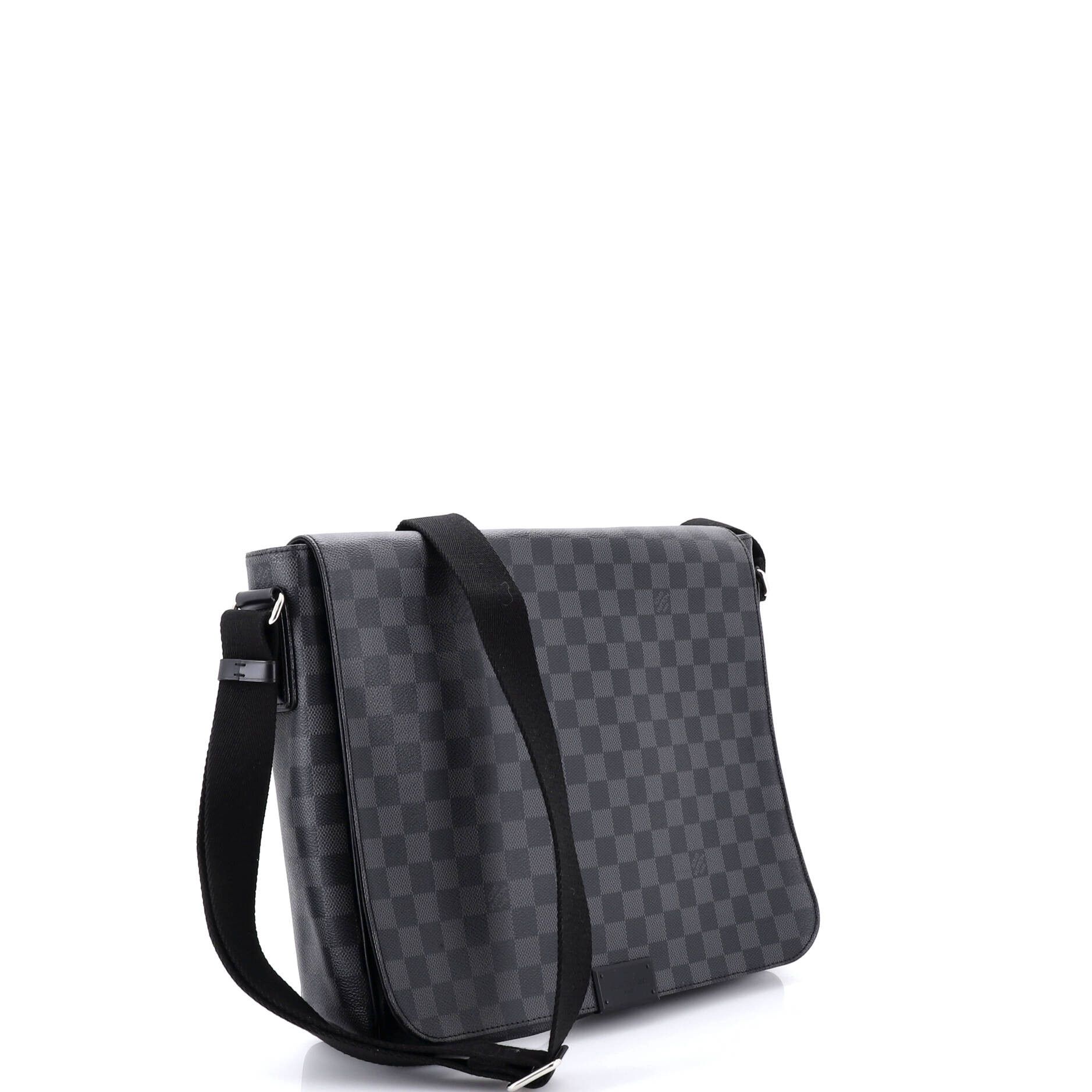 Louis Vuitton District Messenger Bag Damier Graphite GM Size ONE SIZE - 1 Thumbnail