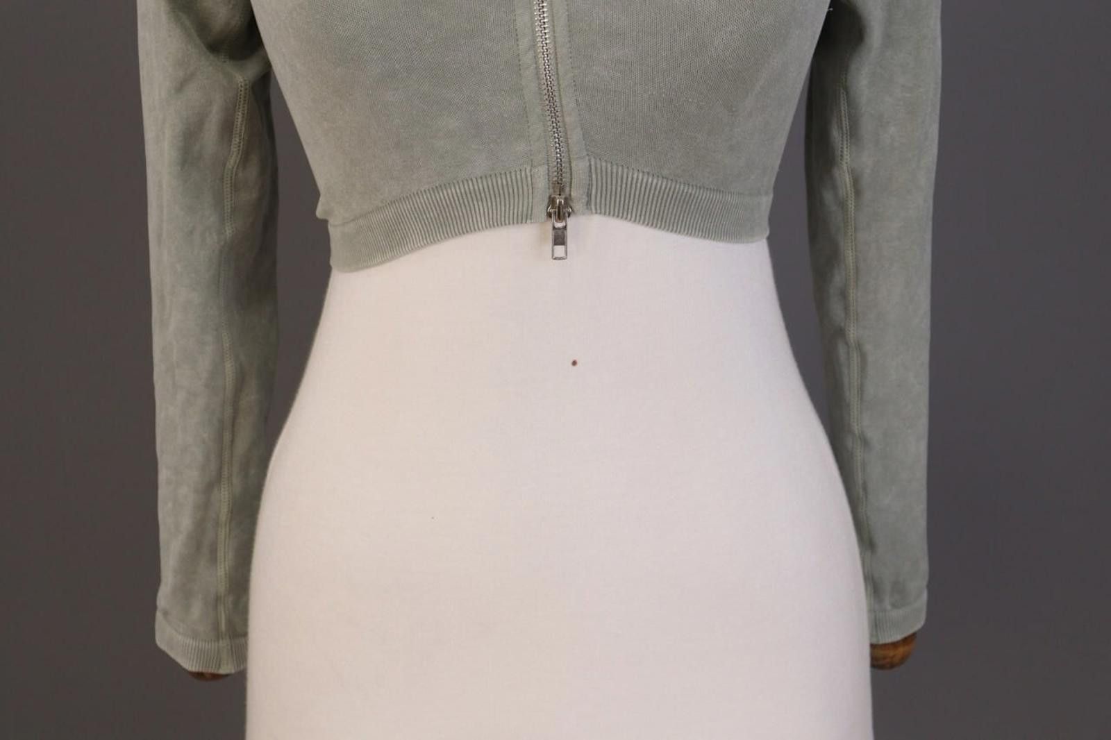 Lululemon Lululemon Athletica Gray Cropped Track Jacket Size S Size S / US 4 / IT 40 - 3 Thumbnail