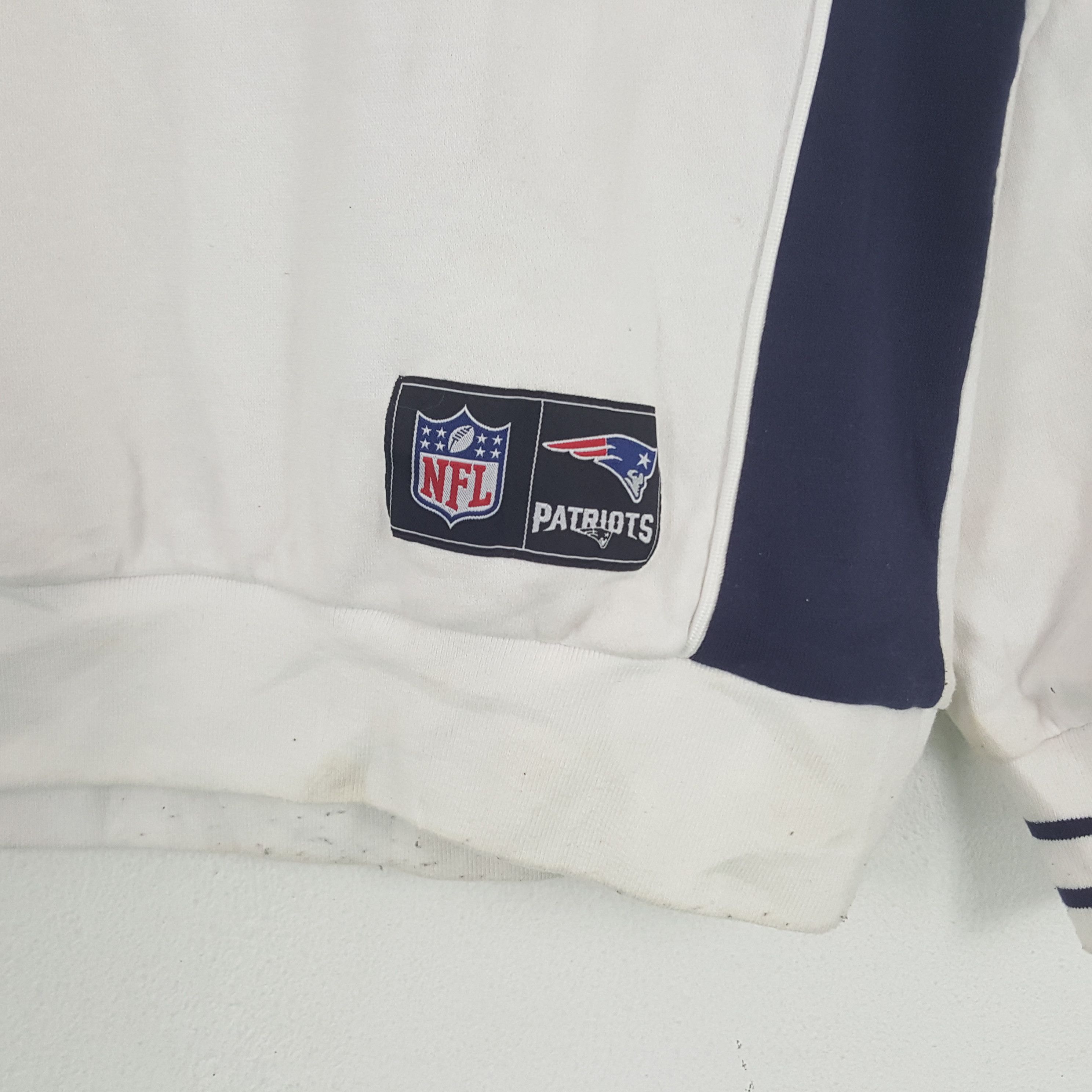NFL × Vintage Vintage NFL New England Patriots Sweatshirt Size US M / EU 48-50 / 2 - 3 Thumbnail