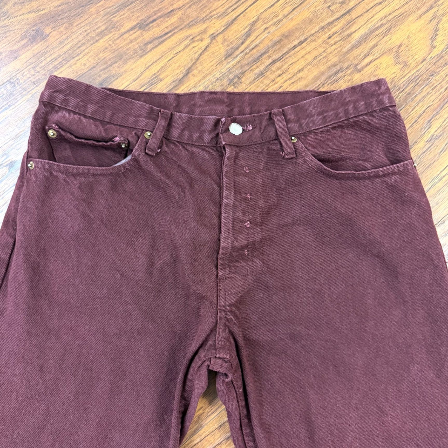 Levi's VINTAGE Levi's 501 Jeans Mens 33 Straight Leg Button Fly Dark Red Denim USA Size US 33 - 2 Thumbnail