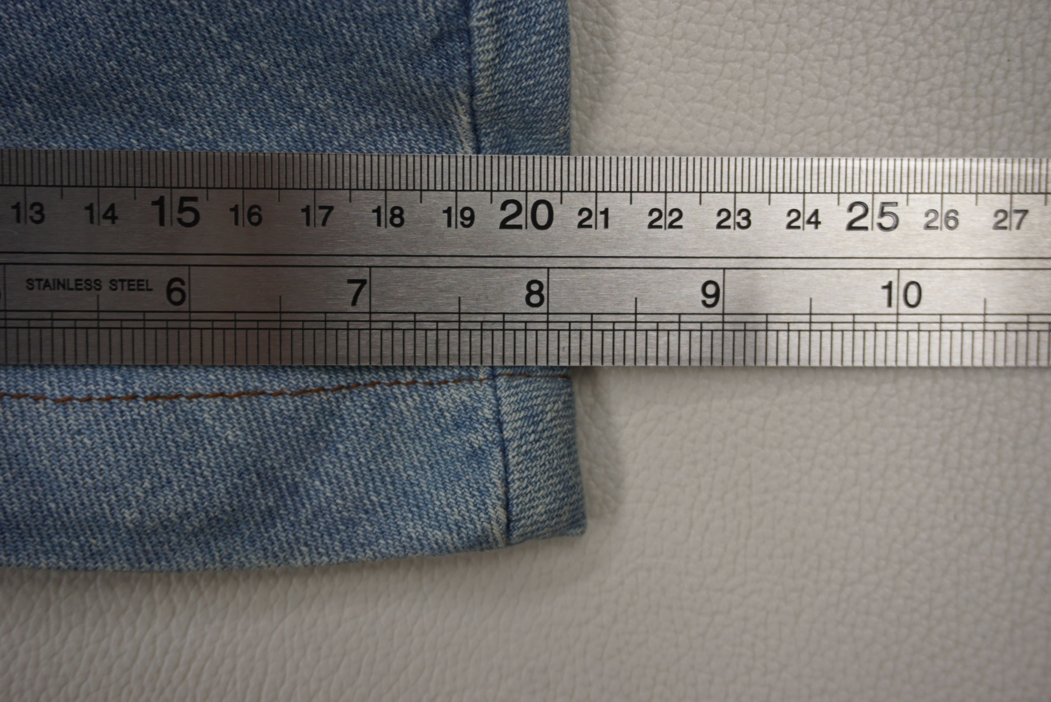 Gotcha Distressed Jeans fit W33xL27.5 Gotcha Low Rise Cropped Denim Size US 31 - 9 Thumbnail
