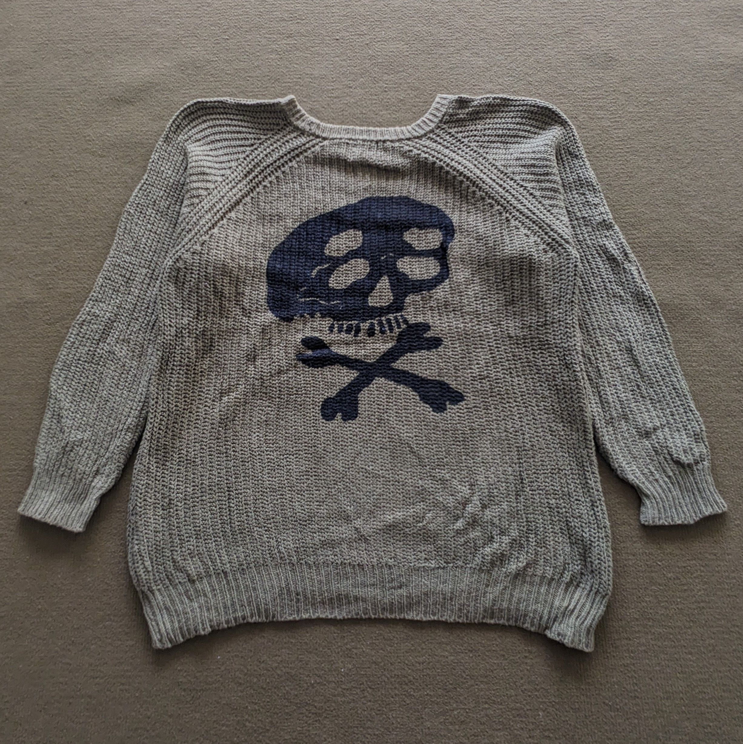 Japanese Brand Vintage Skulls Art Japanese Brand Custom Sweatshirt Size US M / EU 48-50 / 2 - 1 Thumbnail