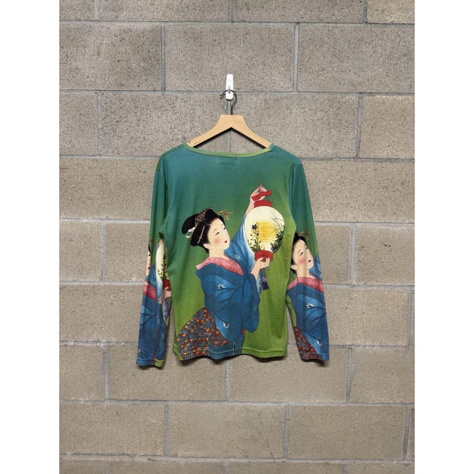 Vintage Vintage Y2K Geisha Lantern Aop Microfiber Blend Top xl women Size XL / US 12-14 / IT 48-50 - 2 Thumbnail