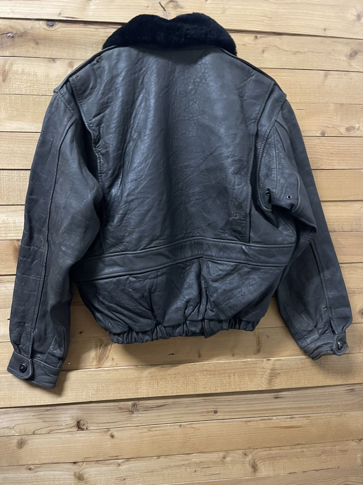 Vintage Vintage u.s armed forces aviator leather jacket Size US M / EU 48-50 / 2 - 3 Thumbnail