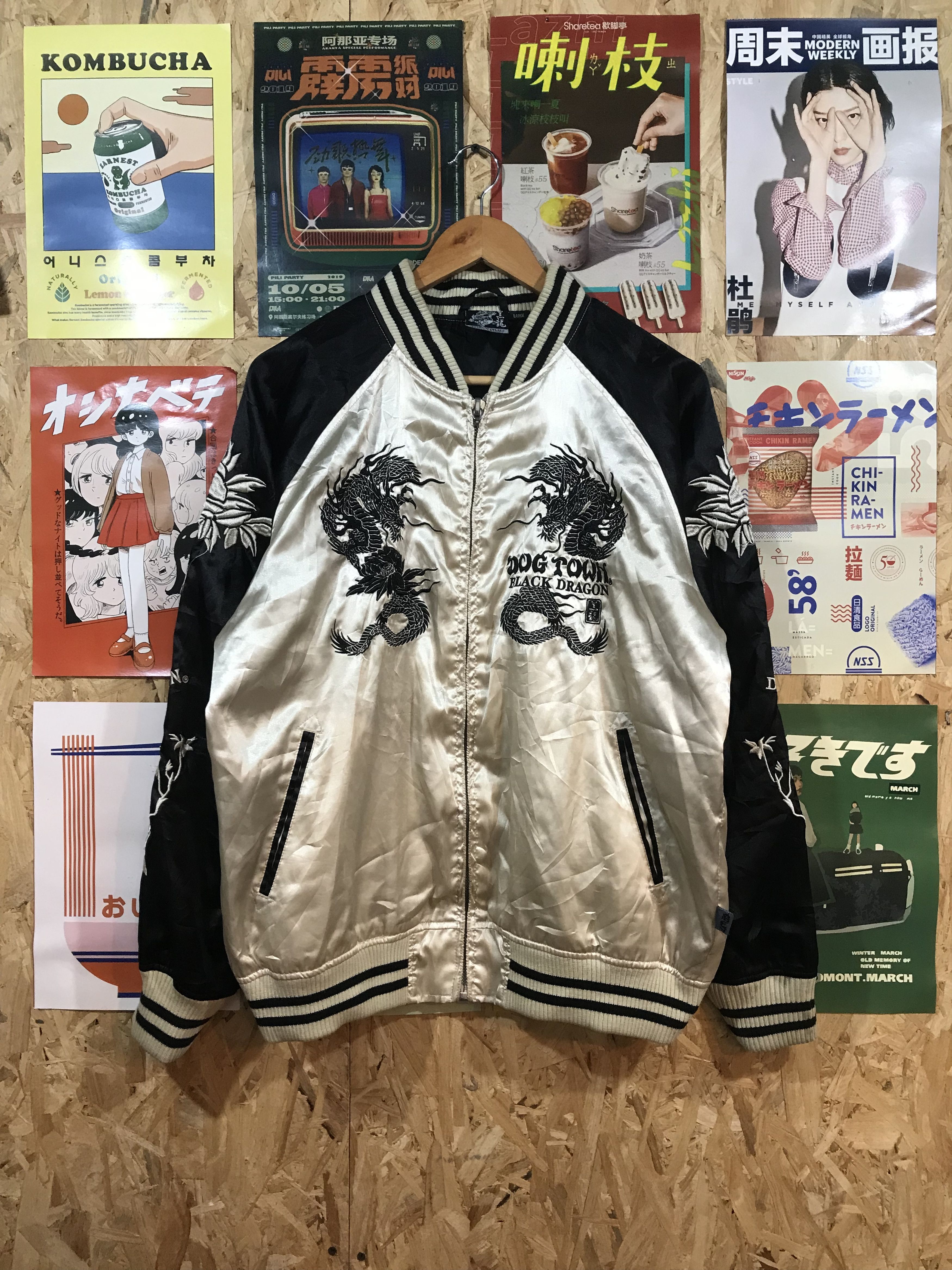 Dogtown Dogtown Black Dragon Skull Flower Dragon Hawk Embroidery Size US L / EU 52-54 / 3 - 2 Thumbnail