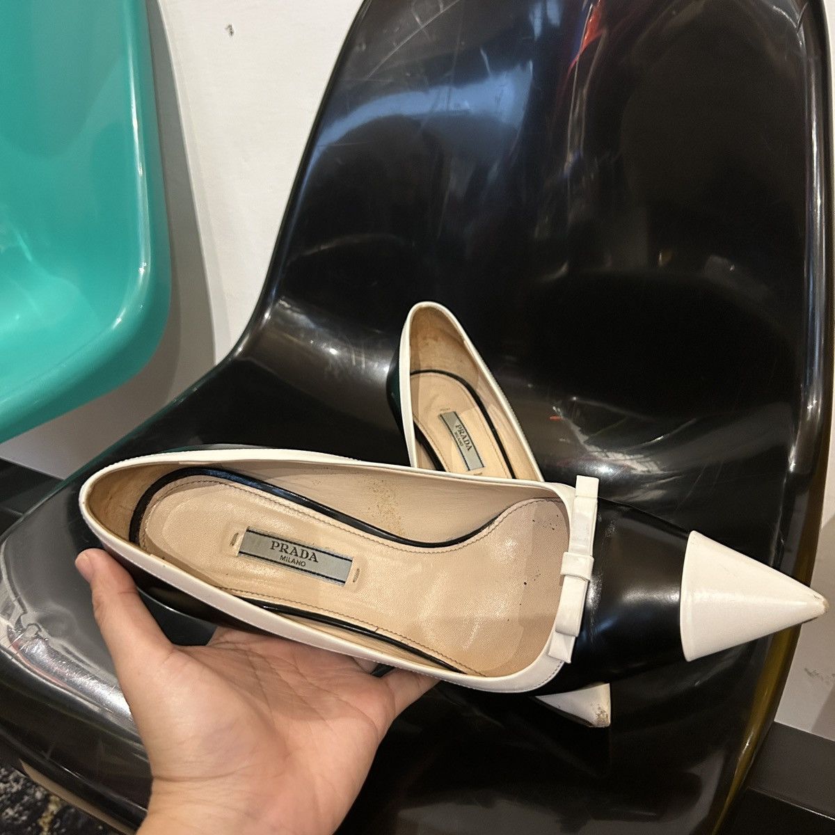 Prada Prada Black & White Leather Cap-toe Pumps Size US 9 / IT 39 - 2 Thumbnail
