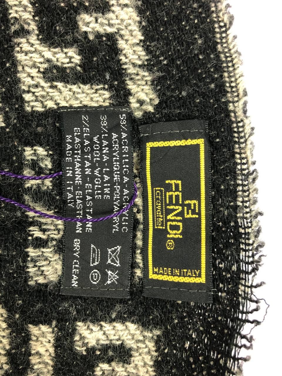 Fendi Fendi Scarf / Muffler / Neckwear FS330 Size ONE SIZE - 3 Thumbnail