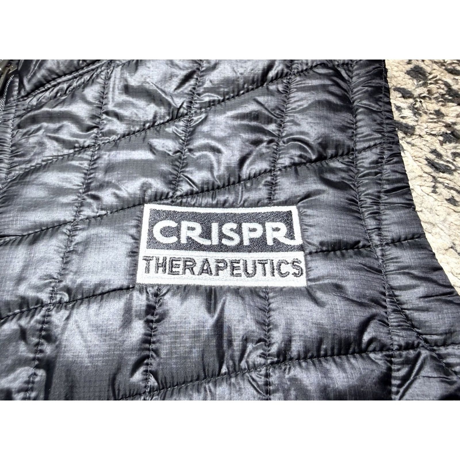 The North Face VINTAGE: The North Face Vest Womens Medium Black TNF ThermoBall Puffer Full Zip CRISPR Size M / US 6-8 / IT 42-44 - 4 Thumbnail