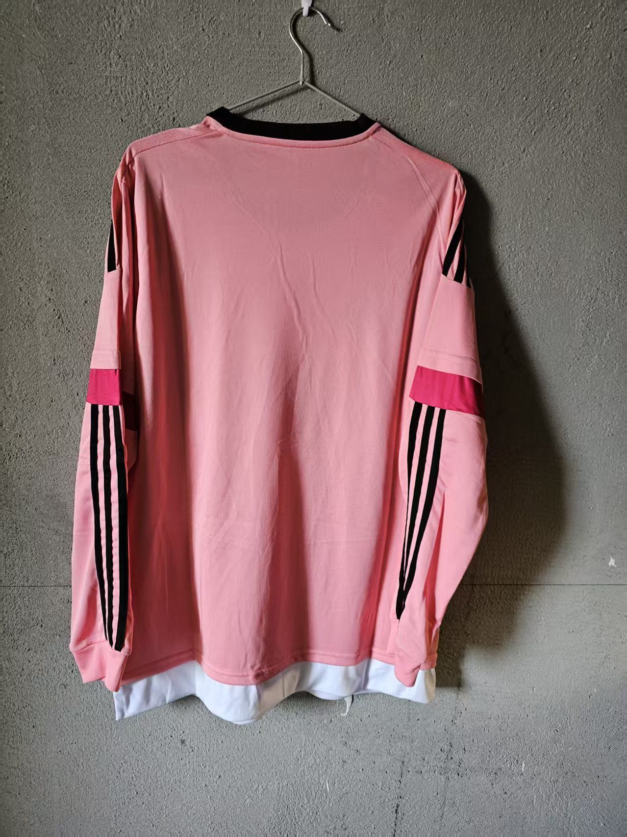 Other 2015 2016 Juventus Jersey Pink Size US L / EU 52-54 / 3 - 5 Thumbnail