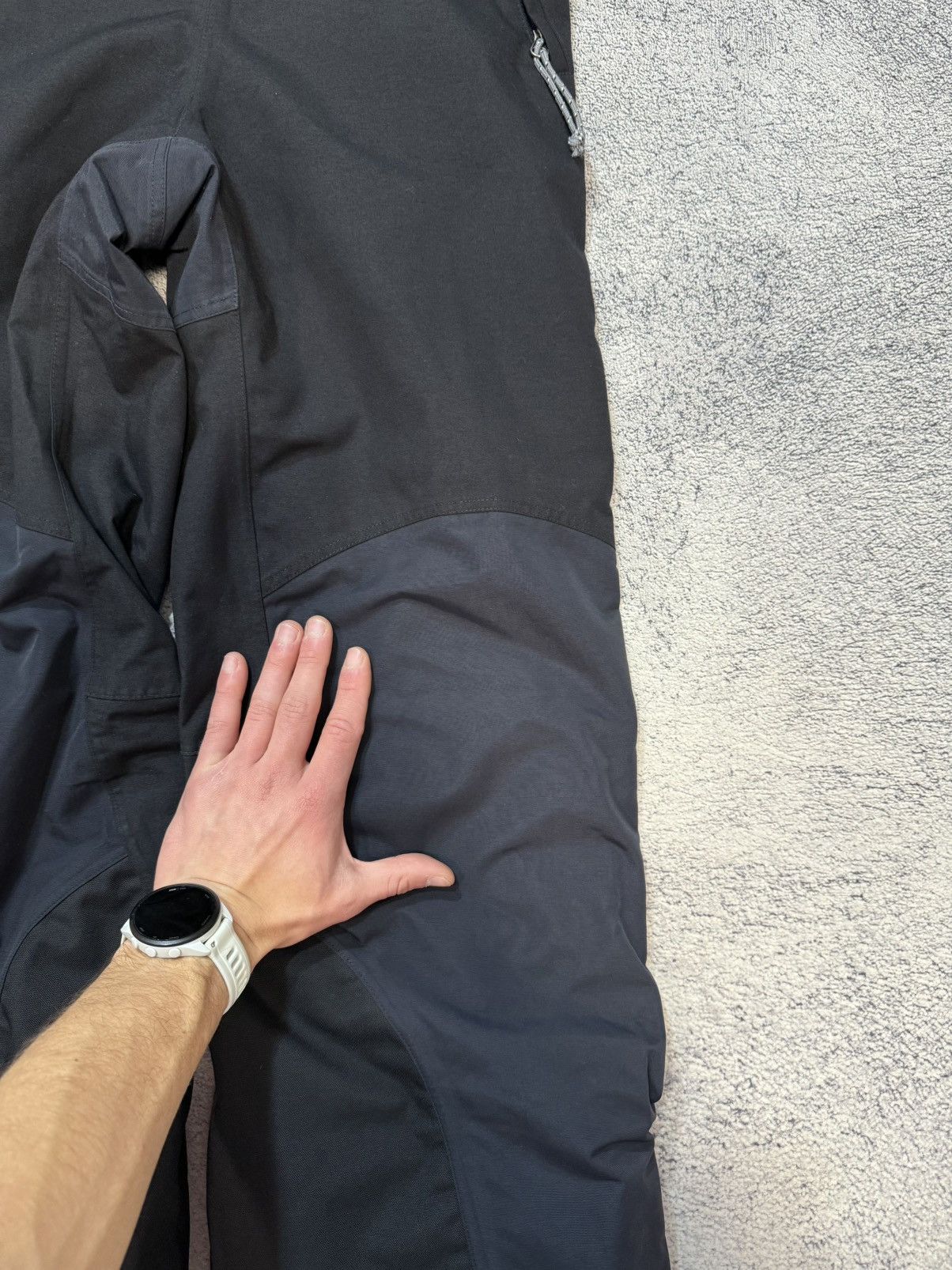 Patagonia Patagonia Womens Ski Snow Pants Bibs Waterproof Black Size 8 Size 30" / US 8 / IT 44 - 17 Thumbnail