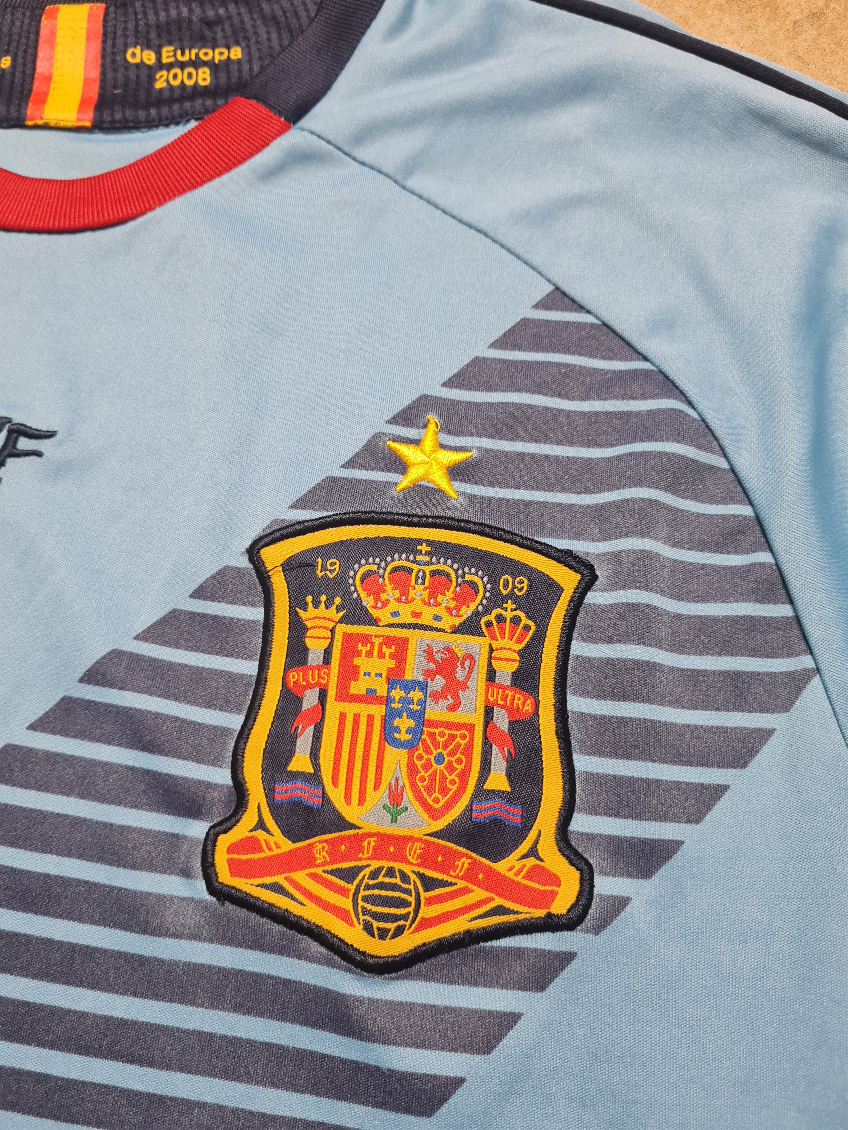 Other Rare Jersey 2008 Spain Espana Soccer Reversible Shirt Sz M-L Size US M / EU 48-50 / 2 - 8 Thumbnail