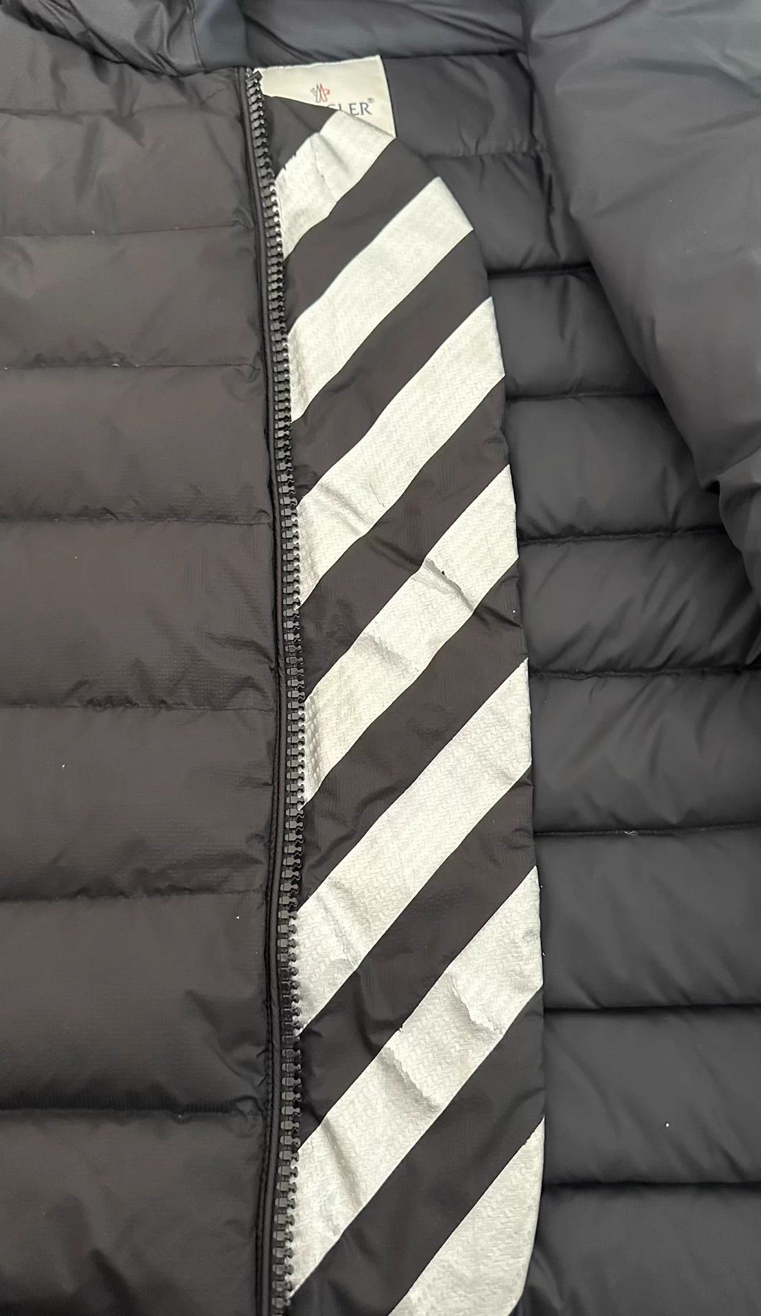 Moncler Moncler x OFF WHITE Puffer Jacket Good Cond Size M Size US M / EU 48-50 / 2 - 4 Thumbnail
