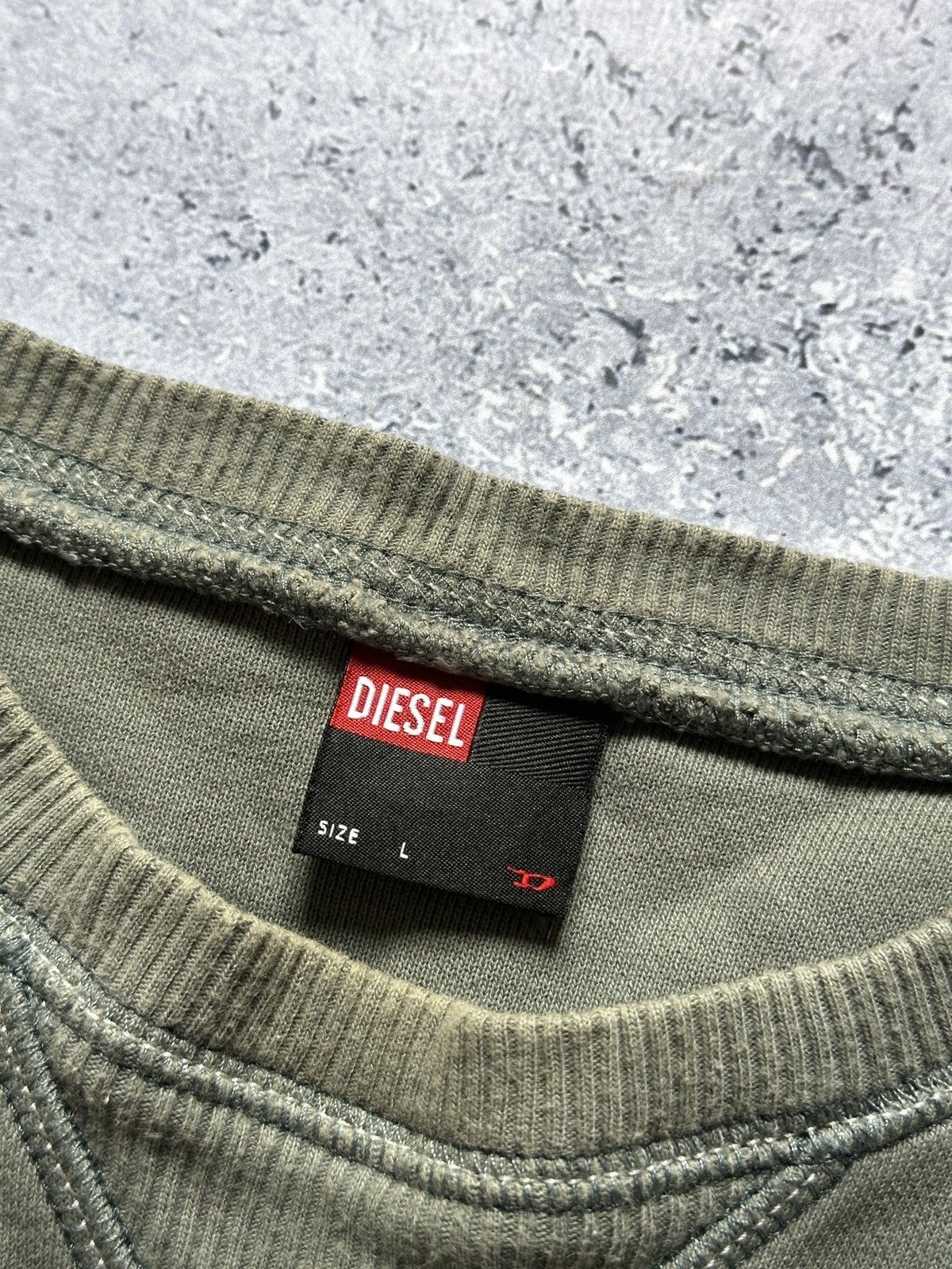 Diesel × Vintage Vintage Diesel Reversed Logo Sweatshirt Olive Spellout Faded Size US L / EU 52-54 / 3 - 11 Thumbnail