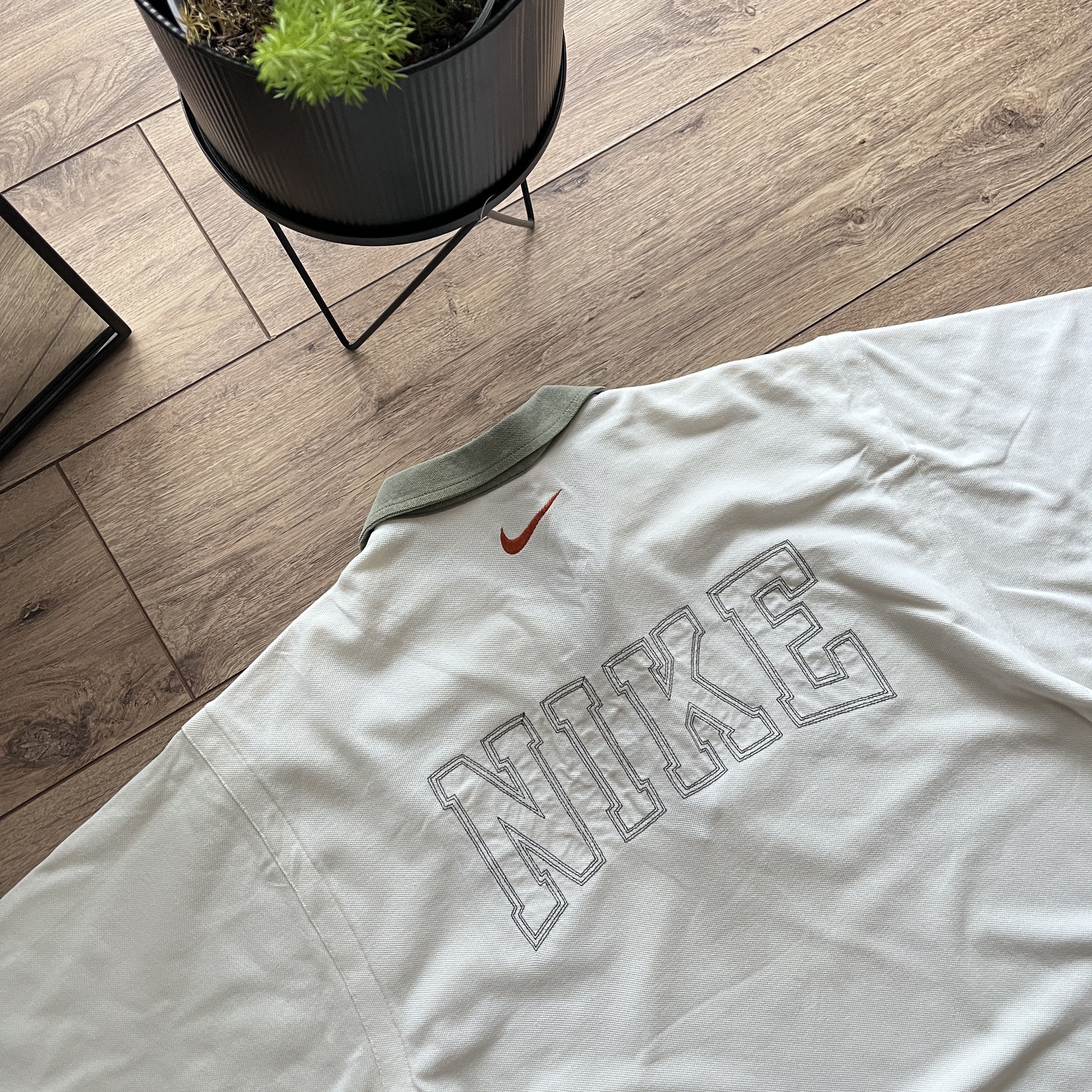 Nike Vintage Y2K Polo Shirt Rare Short Sleeve Hype Retro Size US XL / EU 56 / 4 - 5 Thumbnail