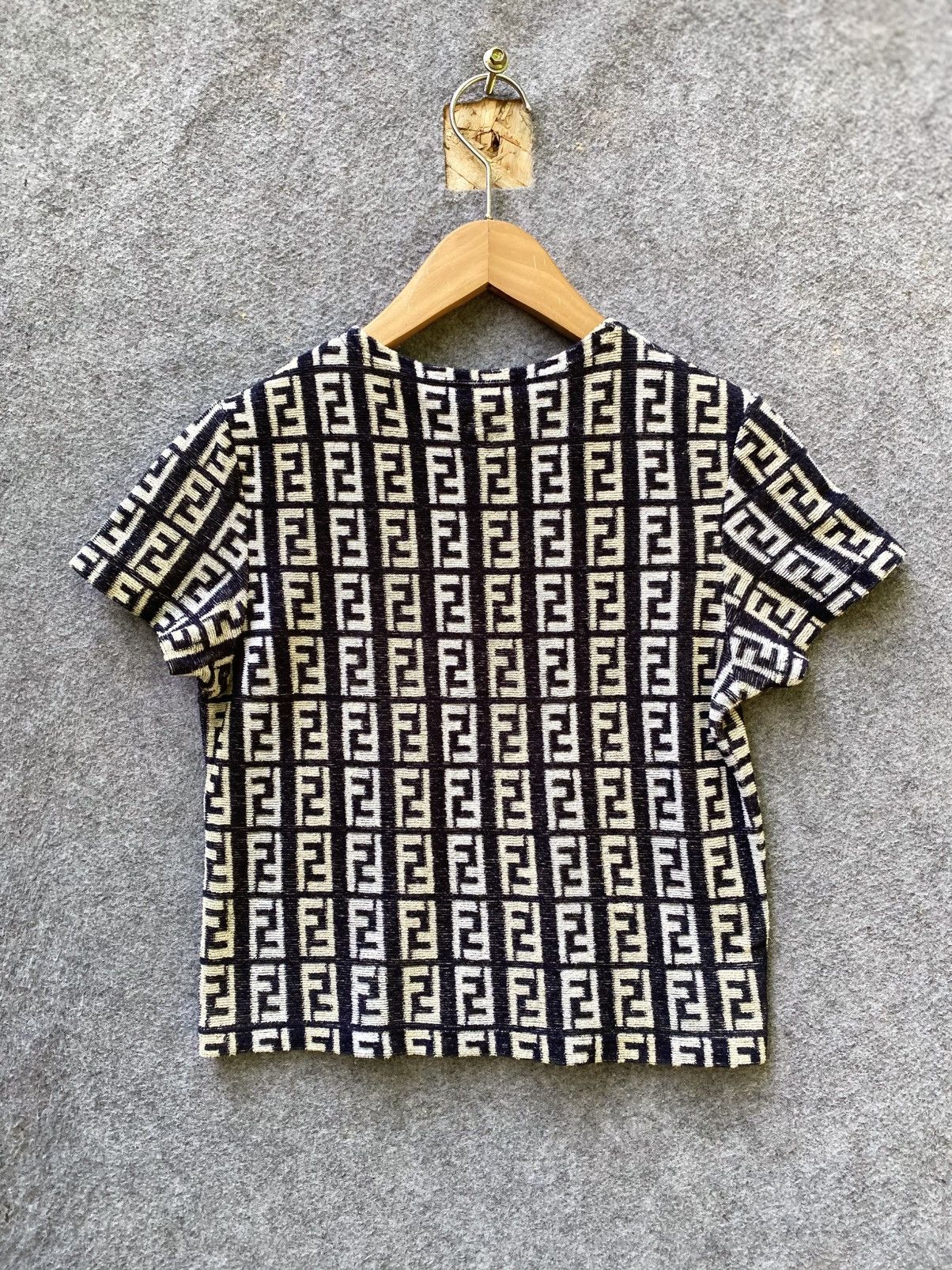 Fendi Fendi monogram crop top Size M / US 6-8 / IT 42-44 - 6 Thumbnail