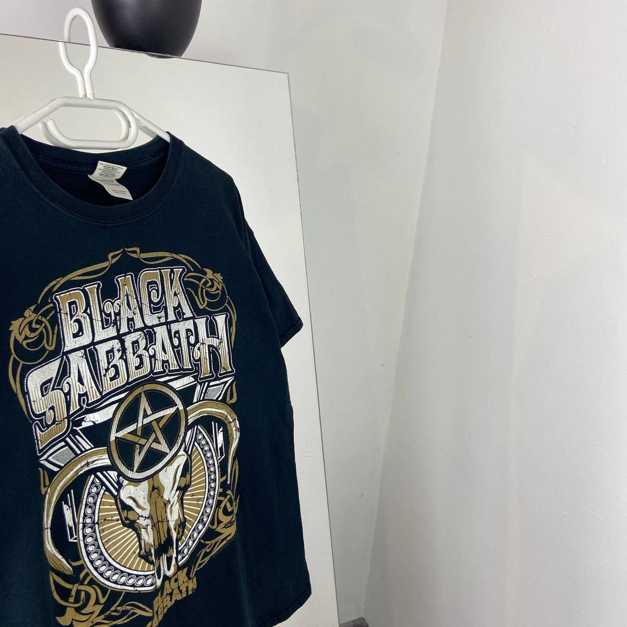 Band Tees Black Sabbath Vintage 666 Skulls Logo Rock Band T-Shirt Size US L / EU 52-54 / 3 - 2 Thumbnail