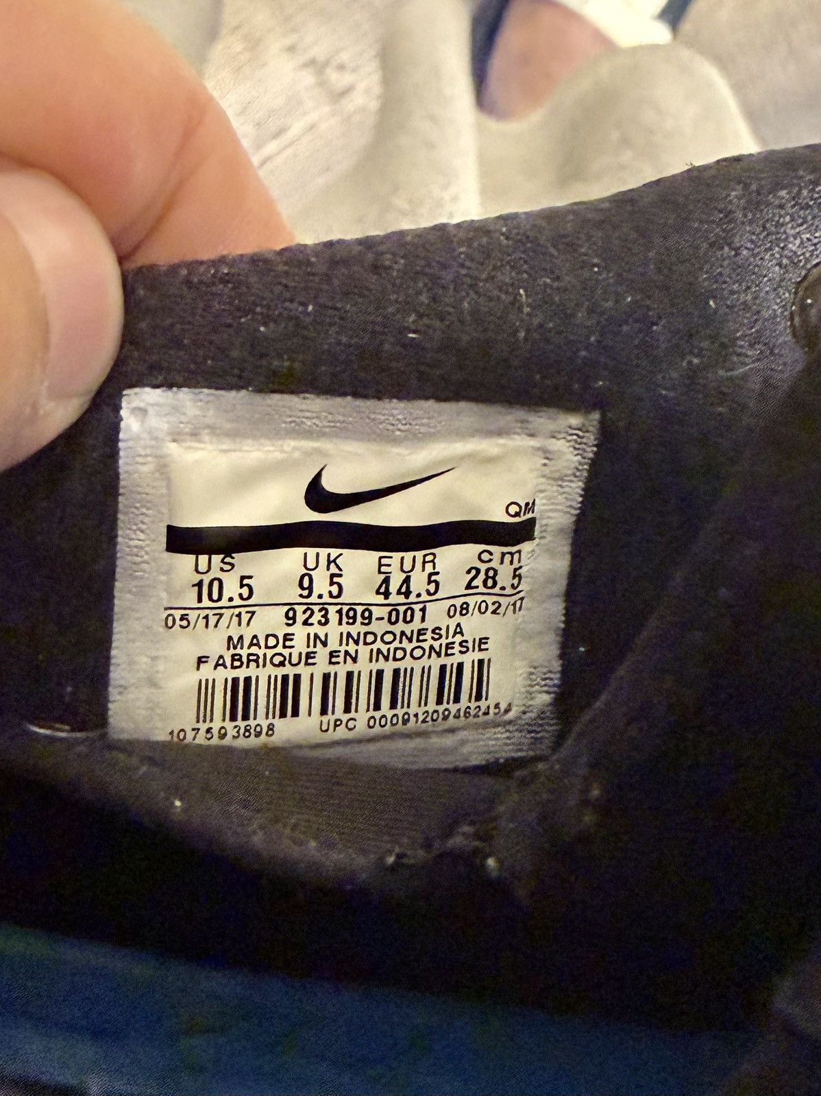 Nike Leather Nike sneakers Size US 10.5 / EU 43-44 - 7 Thumbnail
