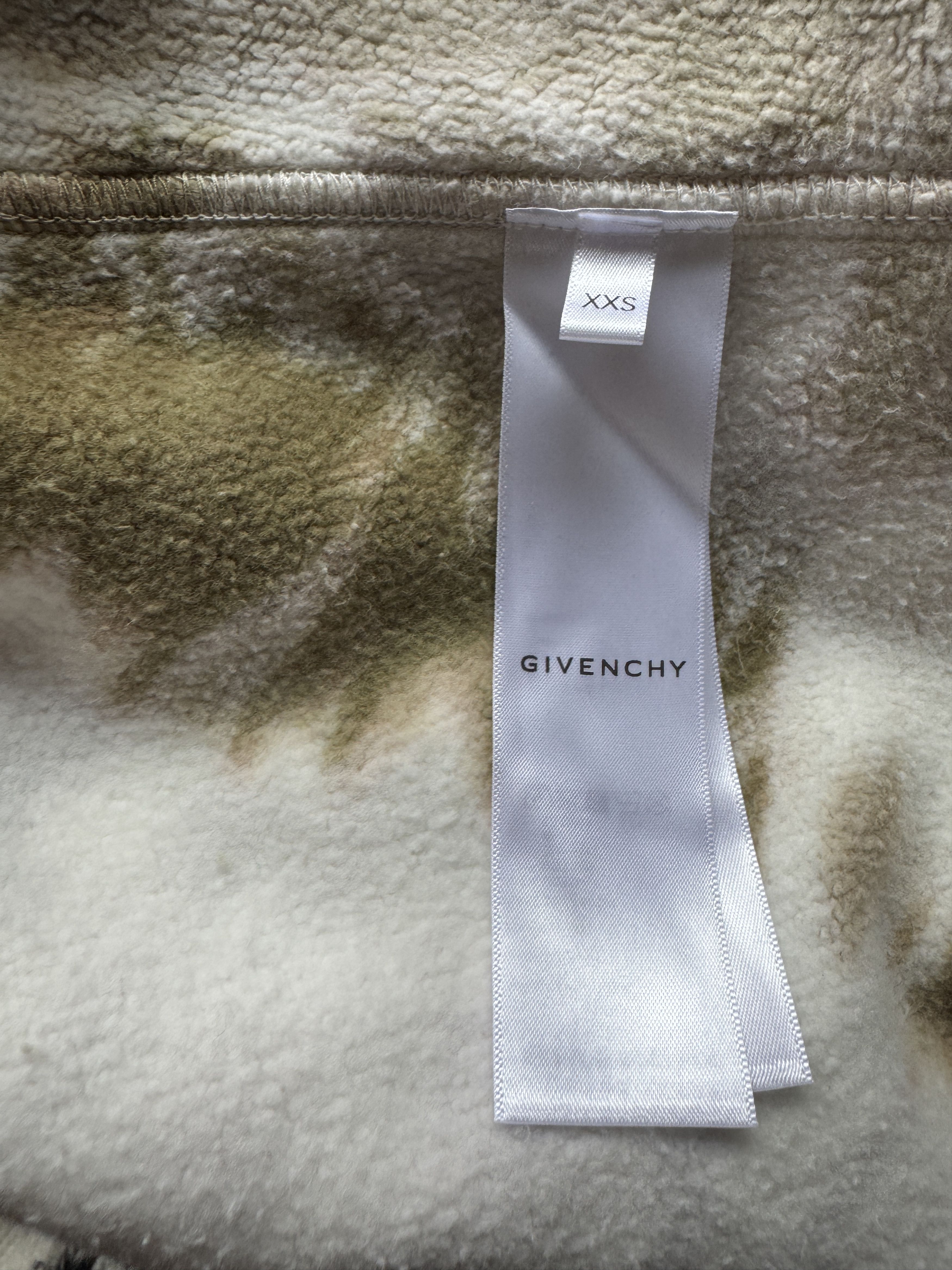 Givenchy Heart Tie-Dye Oversized Hoodie Size US M / EU 48-50 / 2 - 23 Thumbnail