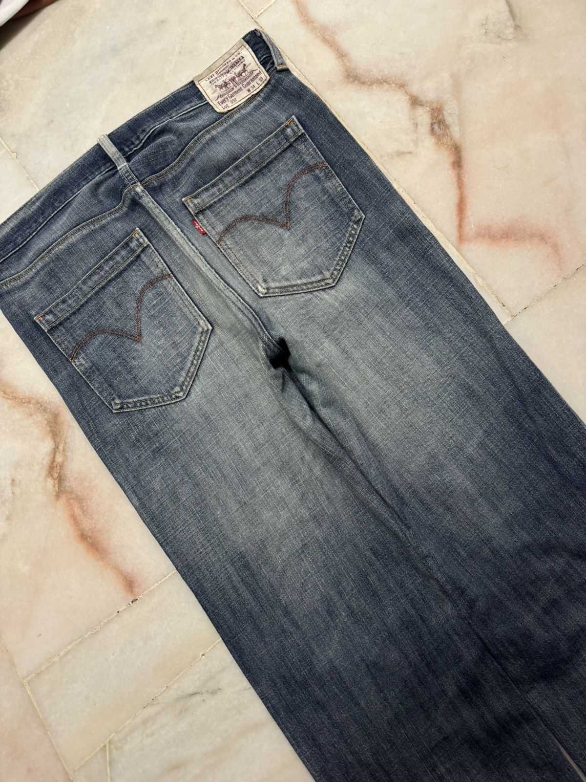 Levi's 💥Grunge💥Vintage 90s Levi's Lot552 Thrashed Distressed Insane Size US 33 - 18 Thumbnail