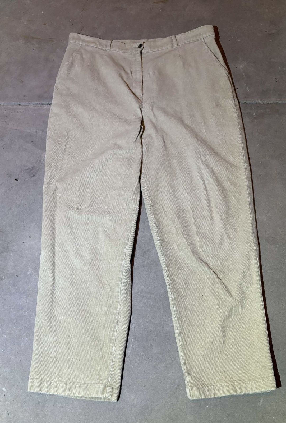 L.L. Bean L.L Bean khaki corduroy straight leg pants Size 40" / US 18 - 1 Thumbnail