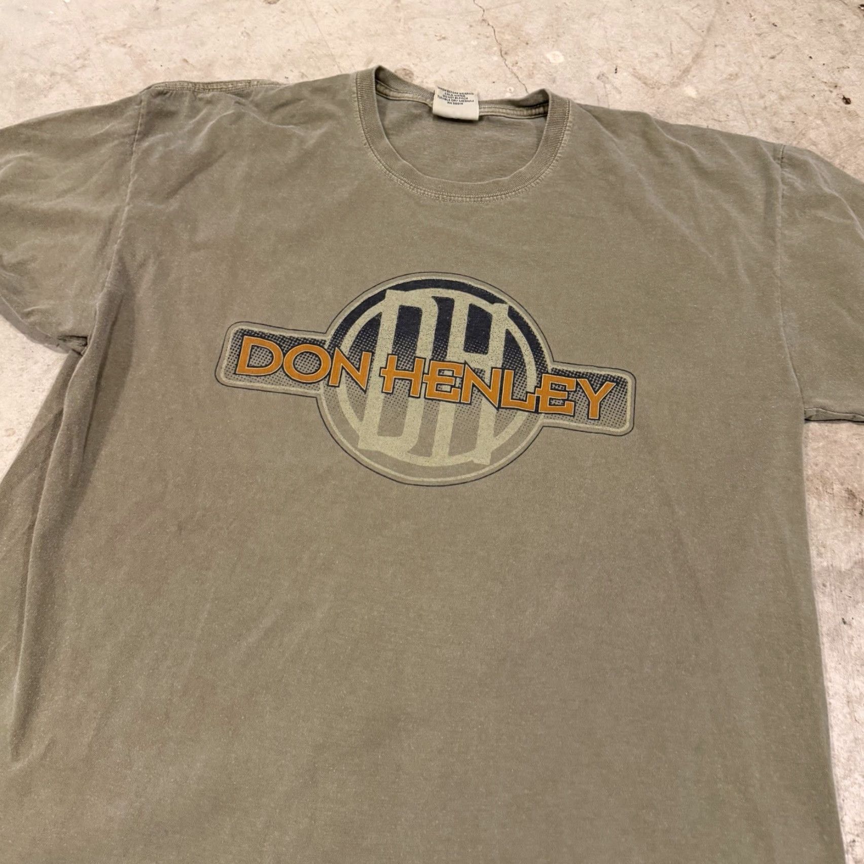 Anvil VINTAGE Don Henley Inside Job Tour Band 2000 Green Tee Shirt Mens XL Short Sleeve Henley T-Shirt USA 90s Rock Music Size US XL / EU 56 / 4 - 4 Thumbnail