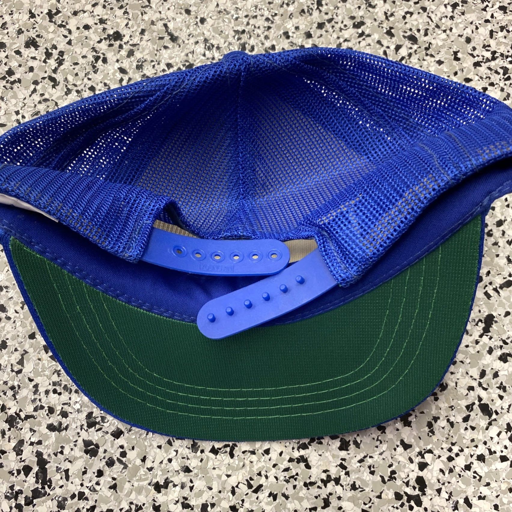 Vintage VINTAGE Youngan Cap Trucker Hat USA Rope Snap Back Adjustable Turquoise Men Hat Size ONE SIZE - 2 Thumbnail