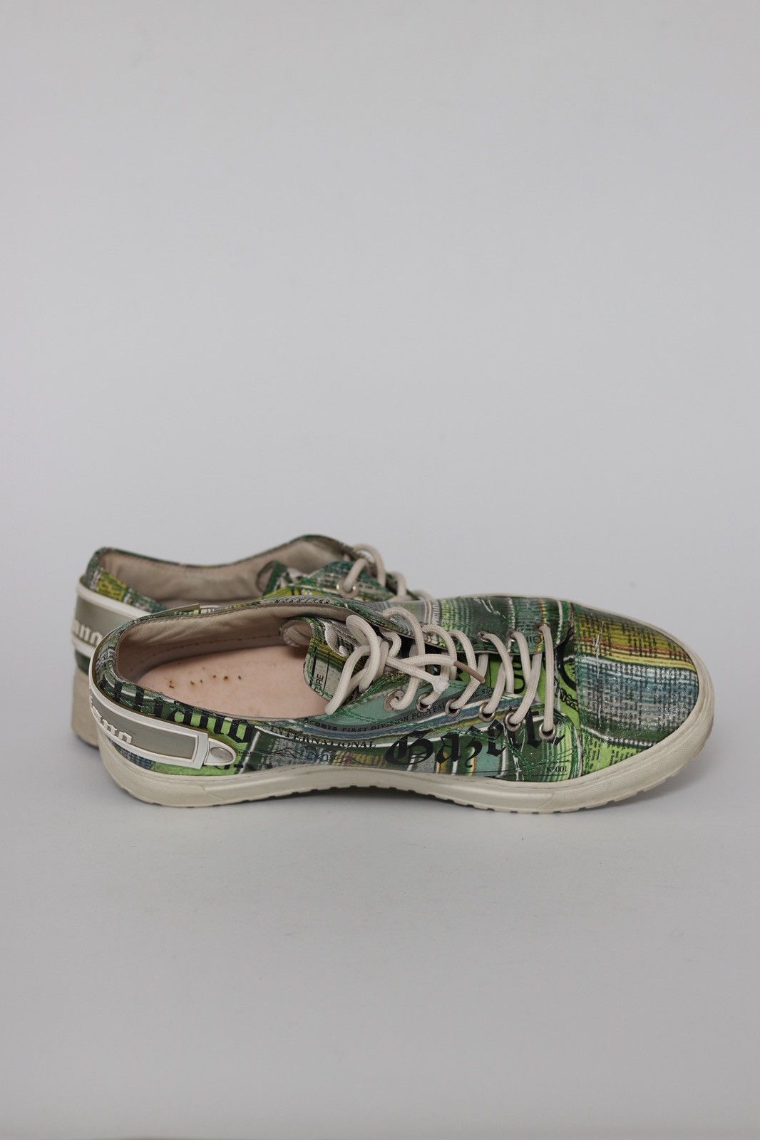 John Galliano JOHN GALLIANO Newspaper Print Leather Sneakers Size US 9 / EU 42 - 7 Thumbnail