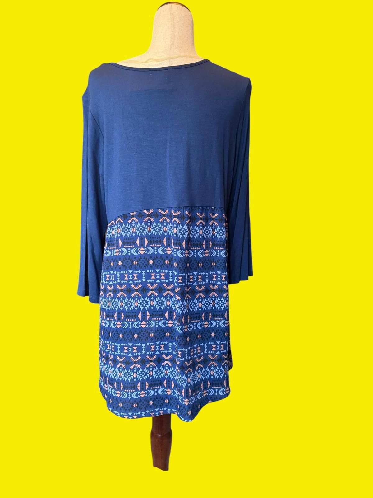Other Tru Self Women's Large Blue Geometric Pattern Tunic Top Size L / US 10 / IT 46 - 2 Thumbnail