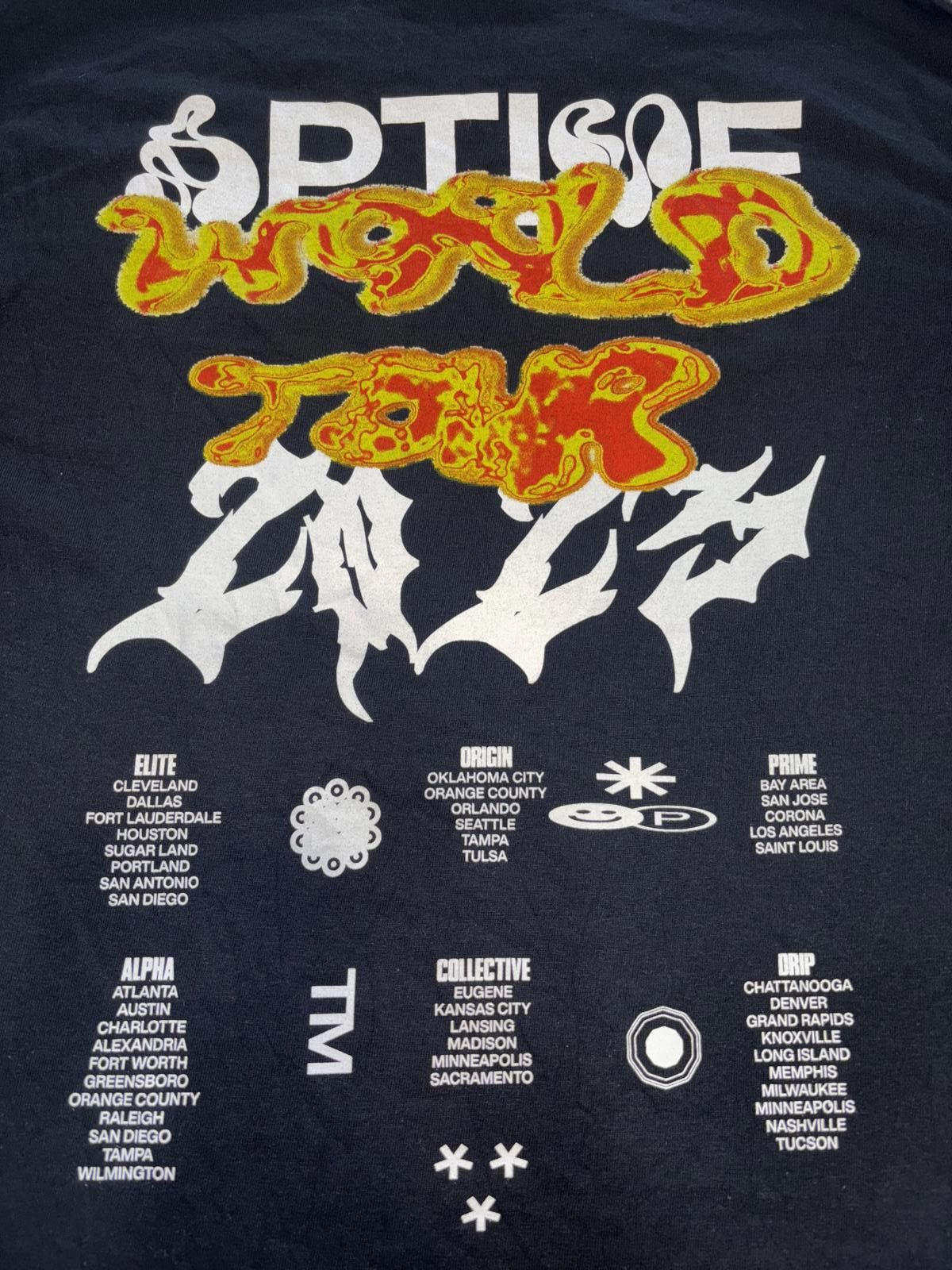 Gildan Retro Gildan Aptive World Tour 2023 T-Shirt - Black Size US L / EU 52-54 / 3 - 5 Thumbnail