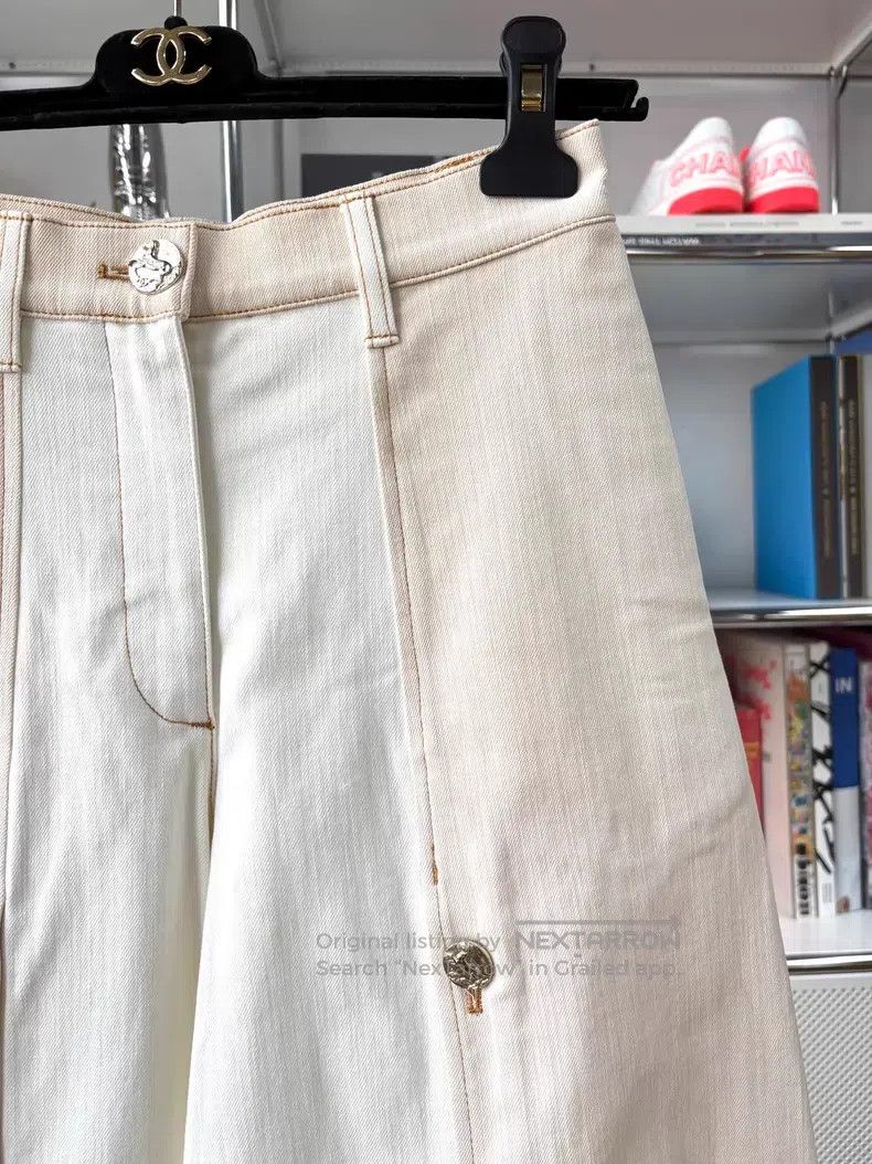 Chanel Chanel White light pink slit high-waisted denim wide-leg p Size 42" / US 20 - 3 Thumbnail