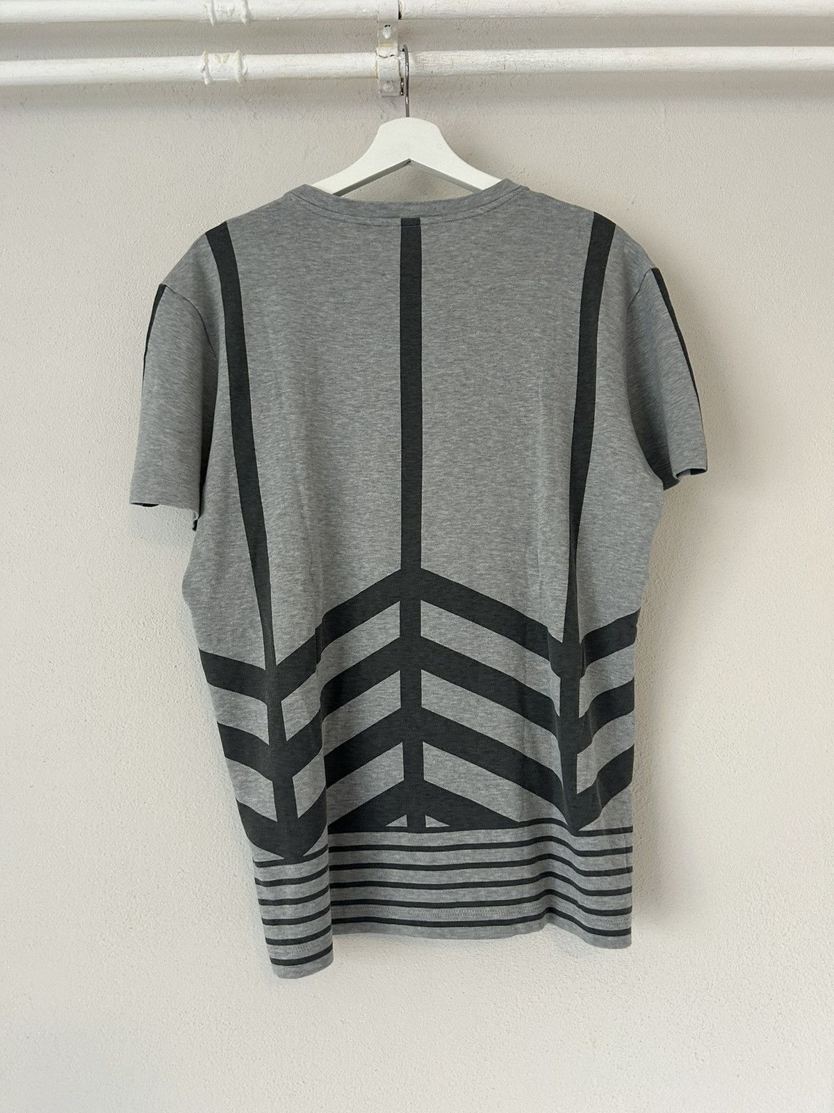 Louis Vuitton Grey LV T-Shirt Size US M / EU 48-50 / 2 - 5 Thumbnail