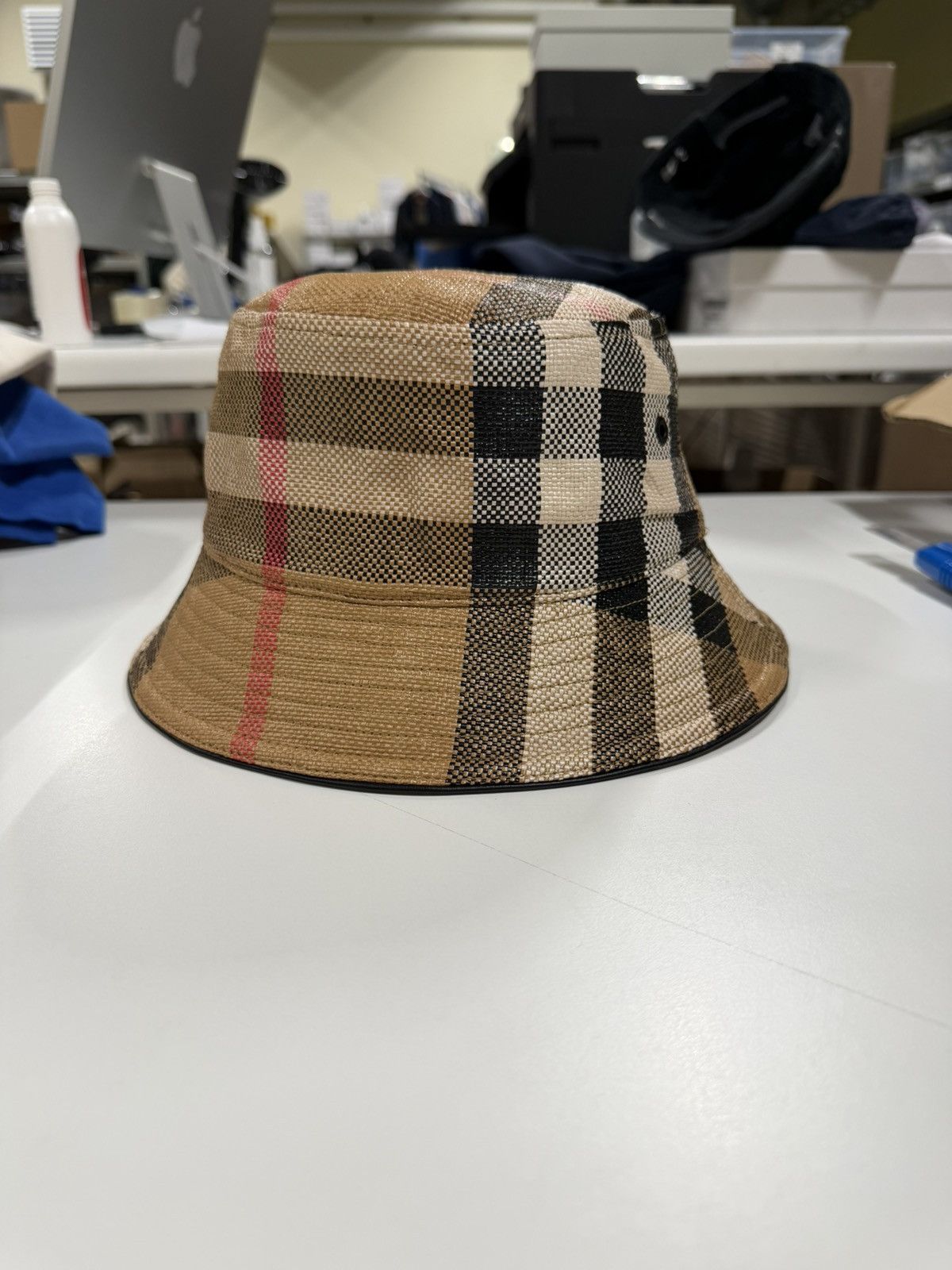 Burberry Burberry Classic Check Bucket Hat NEW 500$ S Size ONE SIZE - 1 Thumbnail