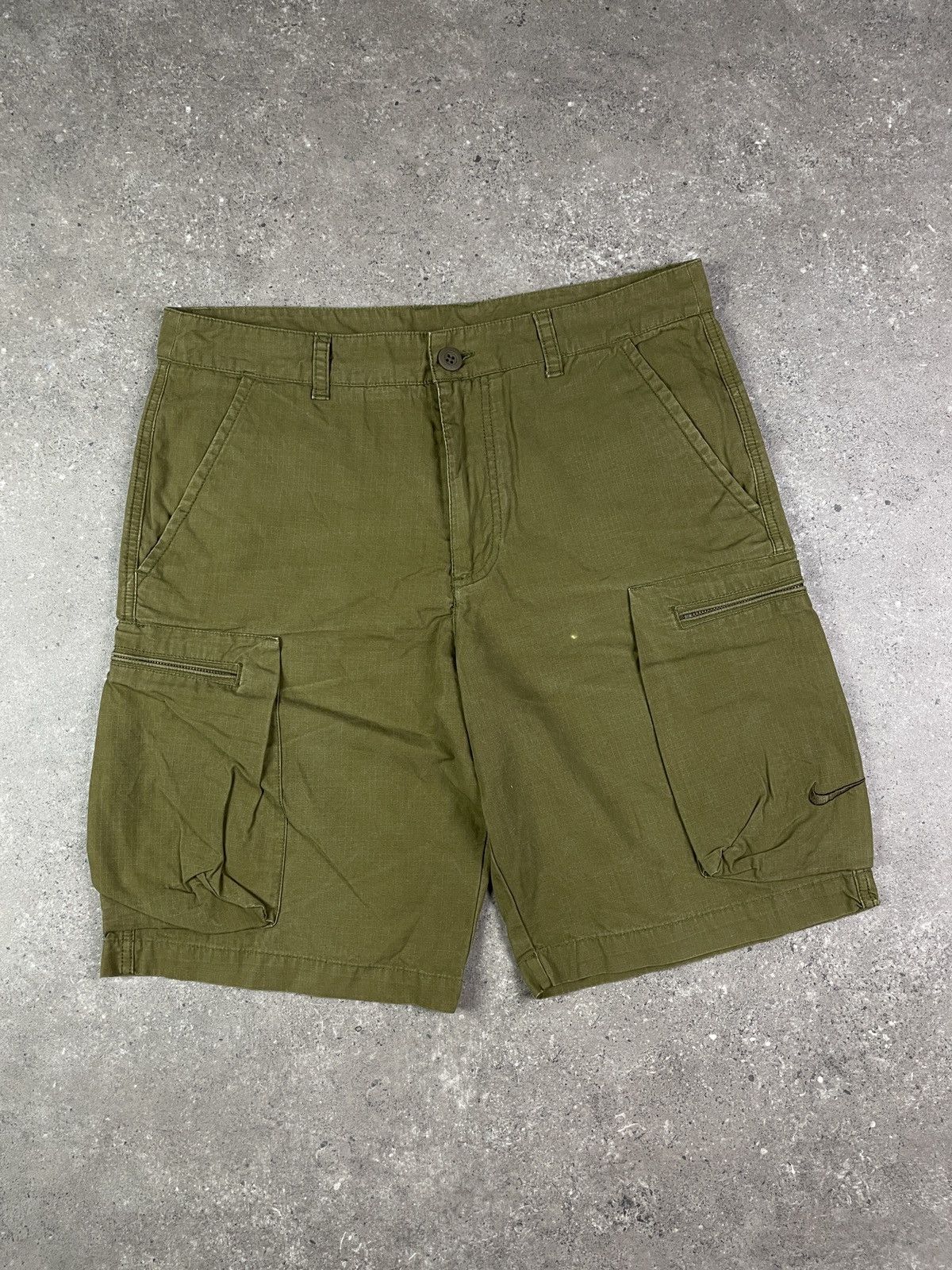 Nike × Vintage Vintage Y2K Nike Cargo Shorts Jorts Size US 32 / EU 48 - 1 Thumbnail