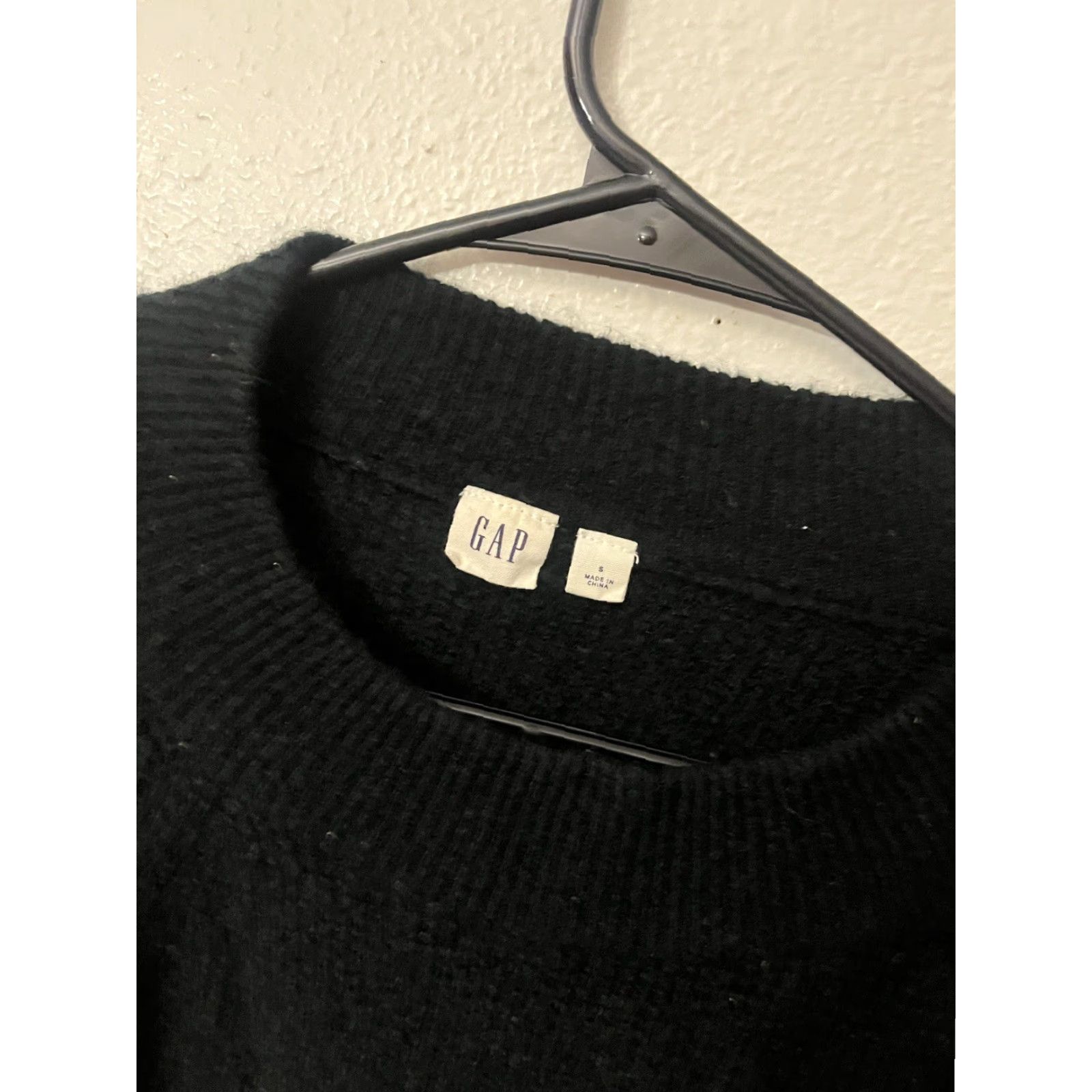 Gap GAP Sweater Womens Small Black Crew Neck Pullover Long Sleeve Acrylic Knit Solid Regular Casual Womens Size S / US 4 / IT 40 - 2 Thumbnail