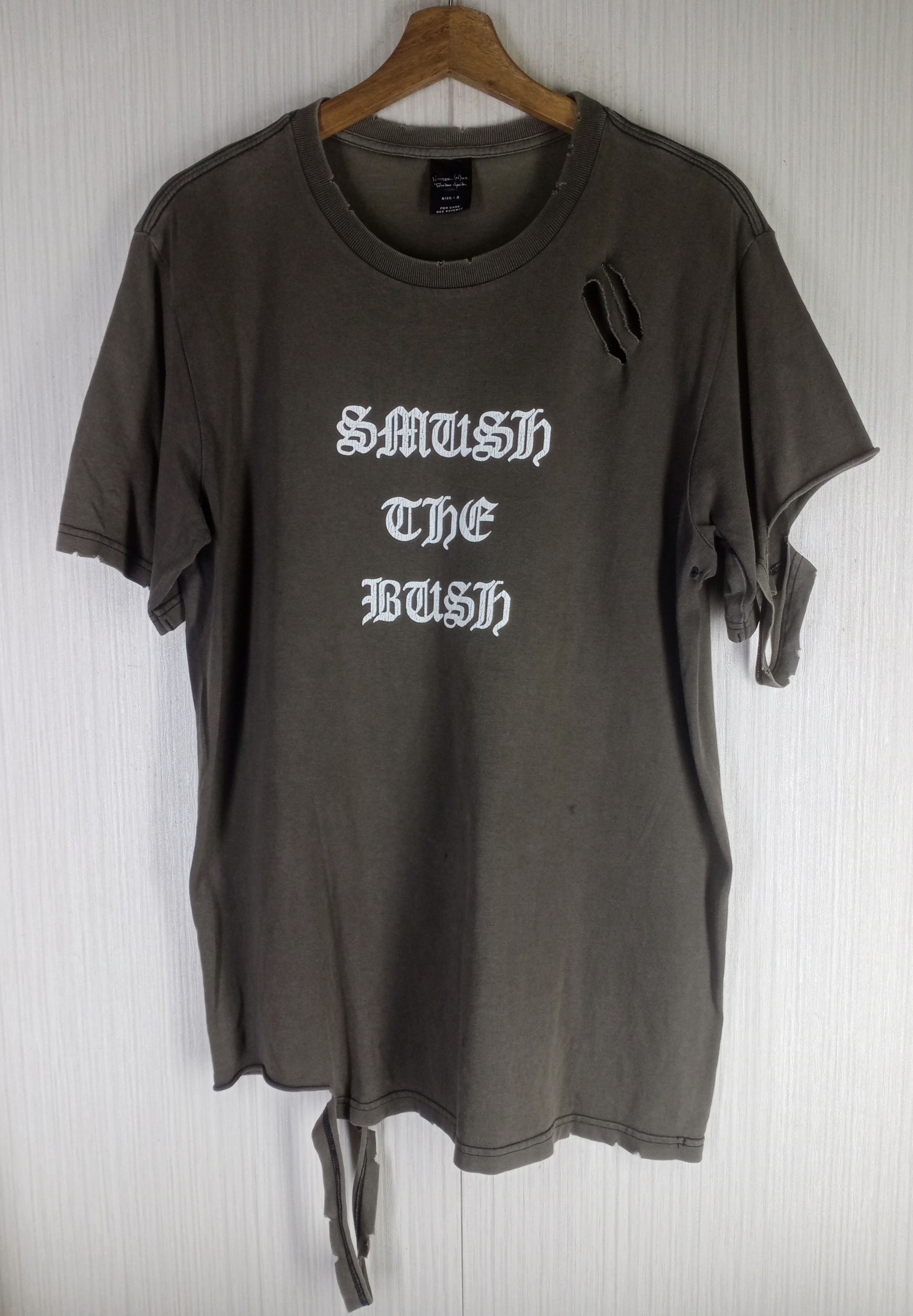 Number (N)ine Number Nine FW04 Anti War "Smush The Bush Give" Tee Size US L / EU 52-54 / 3 - 1 Thumbnail