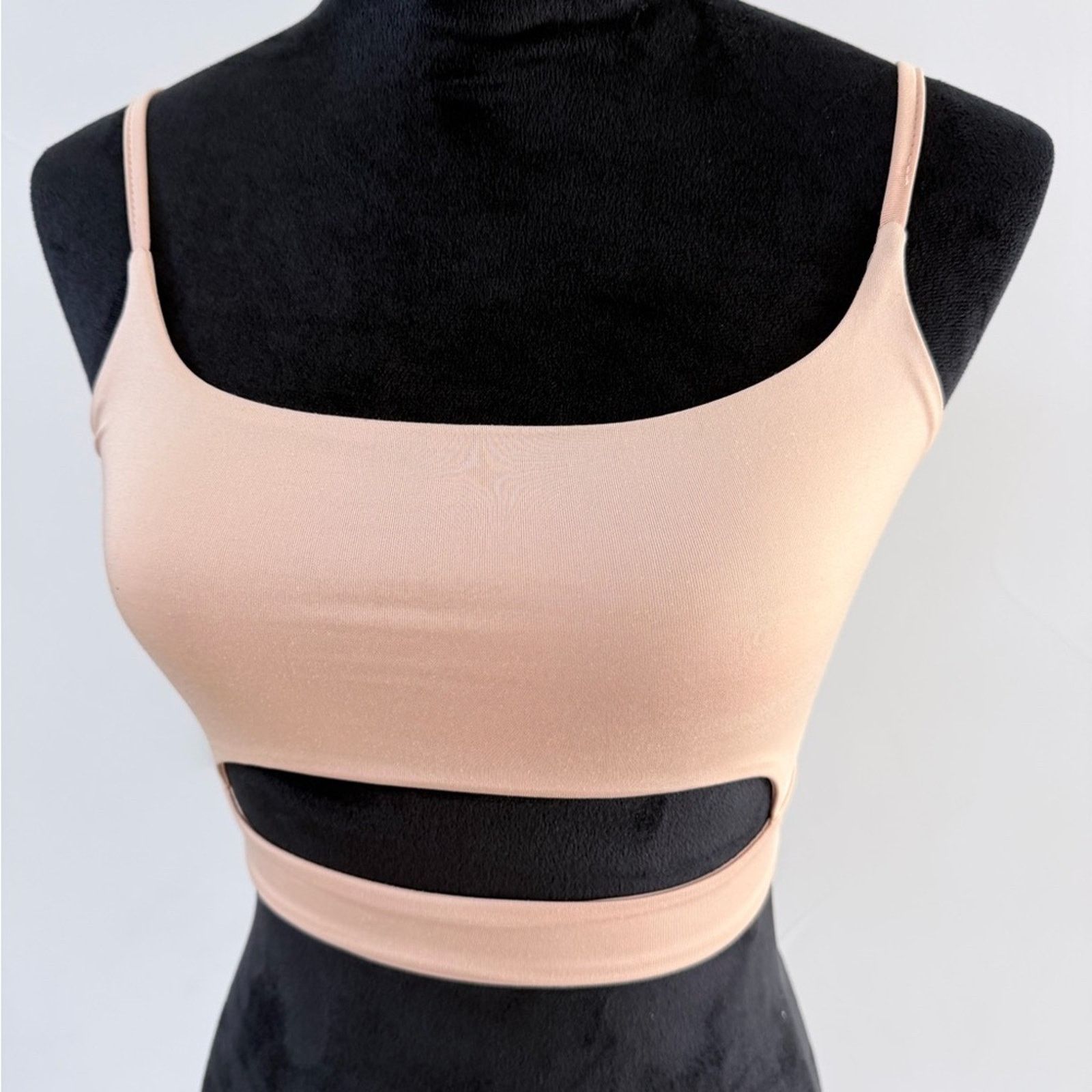 Other New Y2K Nude Cutout Vacation Beach Athletic Crop Top XS/S Size XS / US 0-2 / IT 36-38 - 2 Thumbnail
