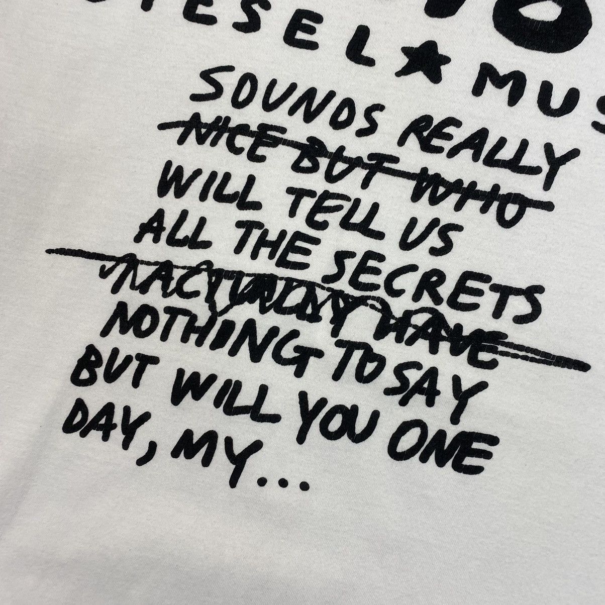 Diesel Designer Diesel Music Big graphic logo luxury tee Size US L / EU 52-54 / 3 - 5 Thumbnail
